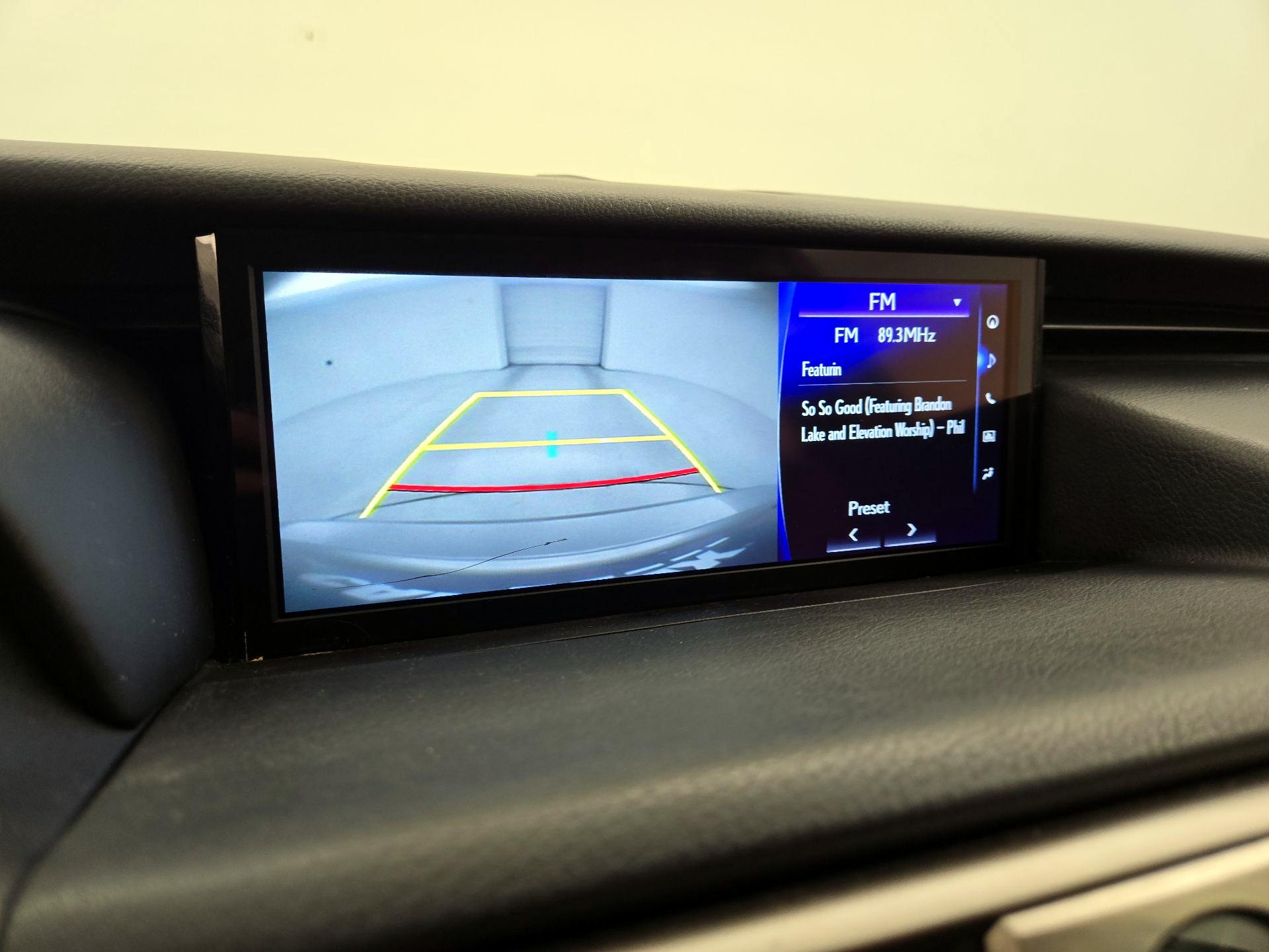 Thumbnail: 2020 Lexus IS - 15