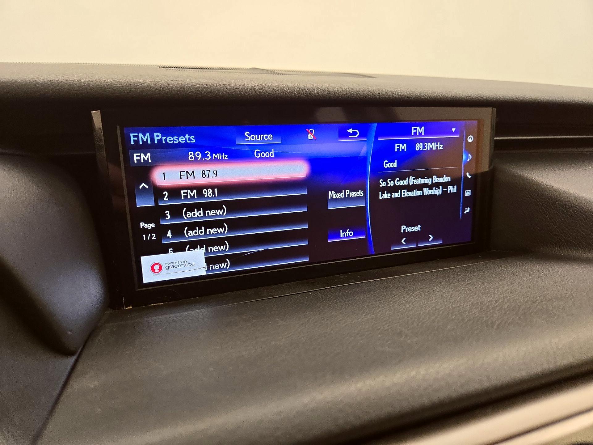 Thumbnail: 2020 Lexus IS - 16