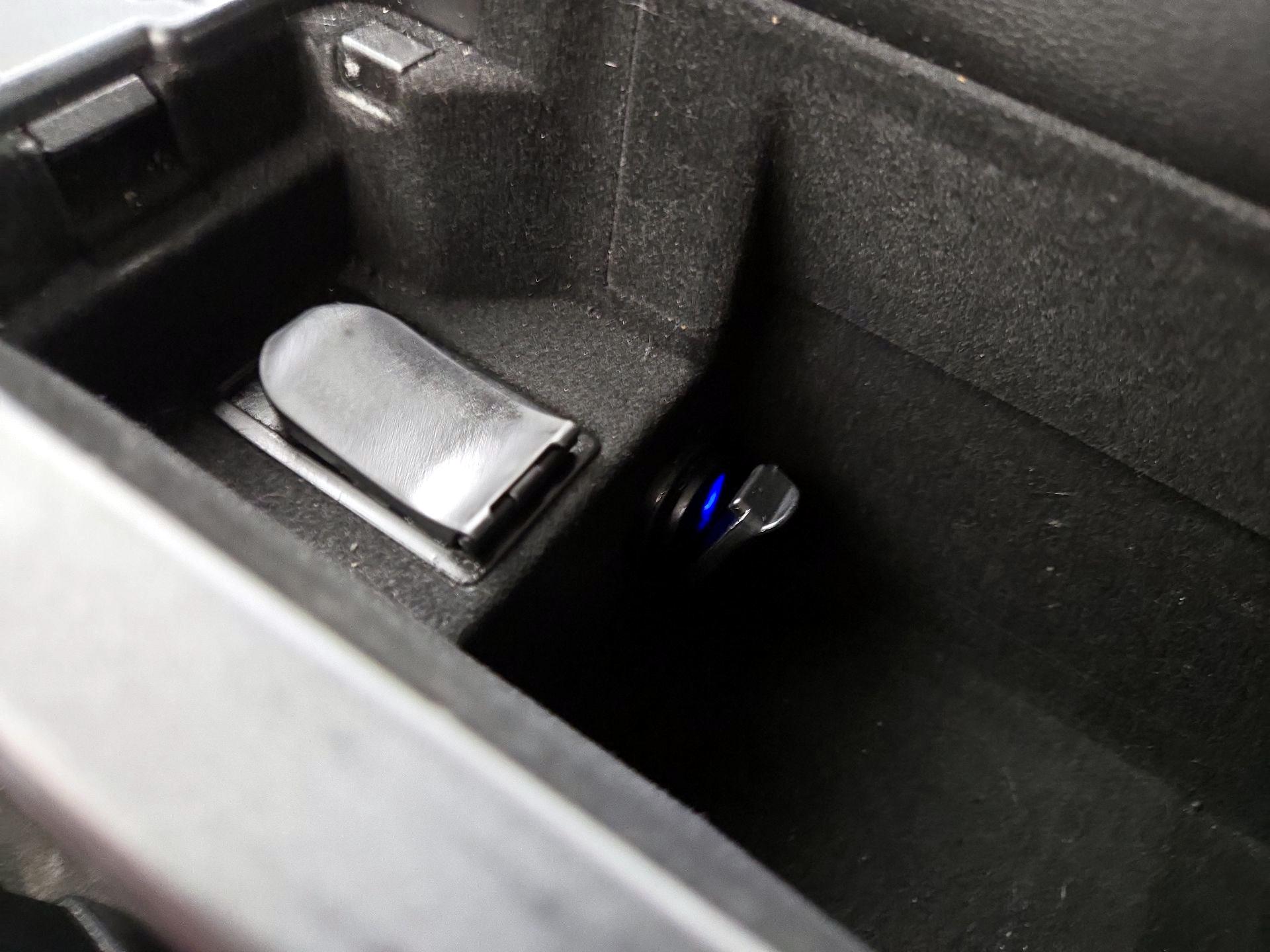 Thumbnail: 2020 Lexus IS - 19