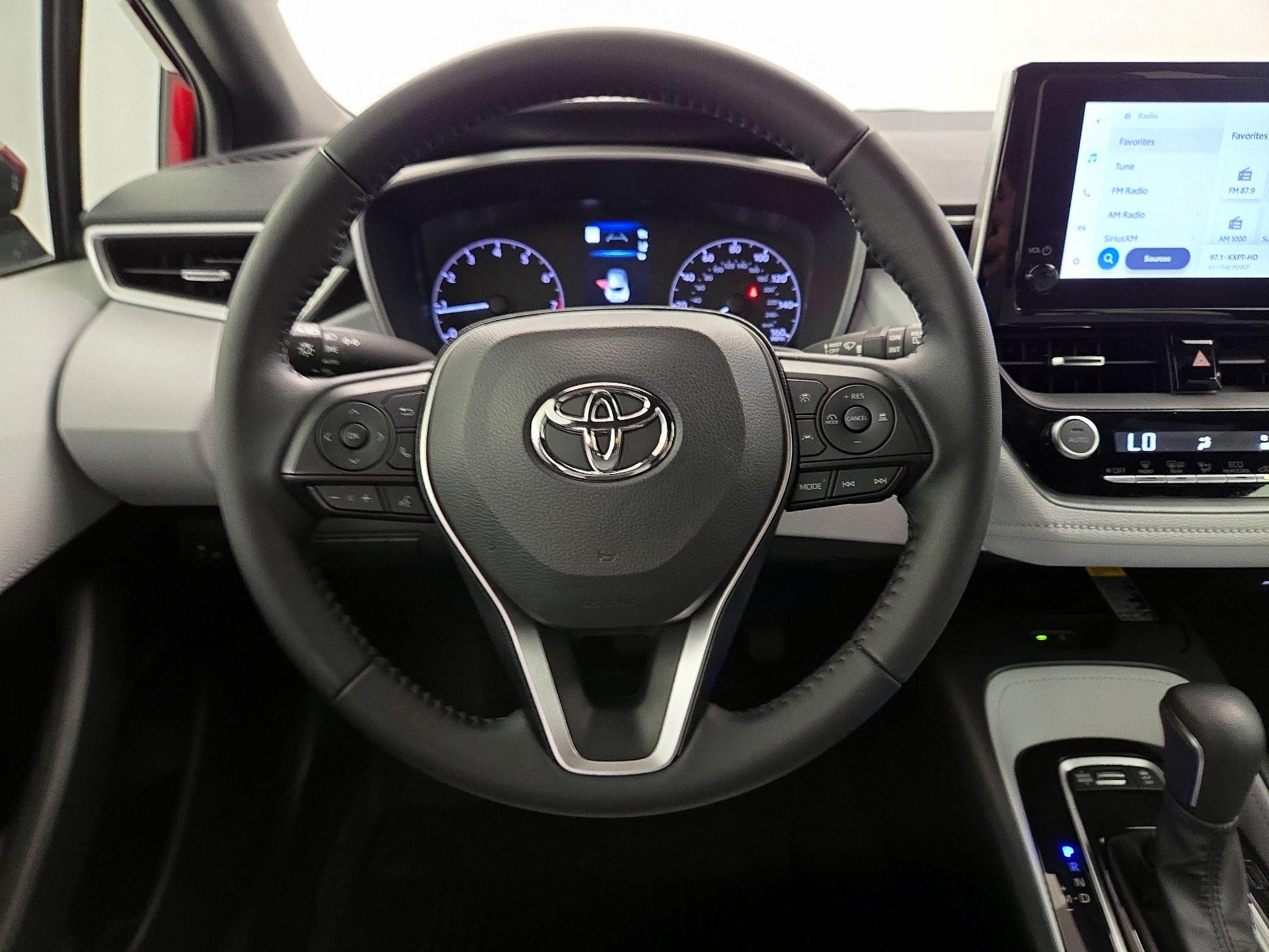 Thumbnail: 2025 Toyota Corolla - 10