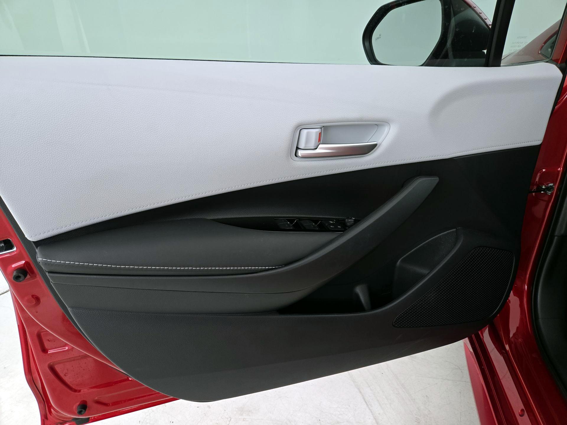 Thumbnail: 2025 Toyota Corolla - 12