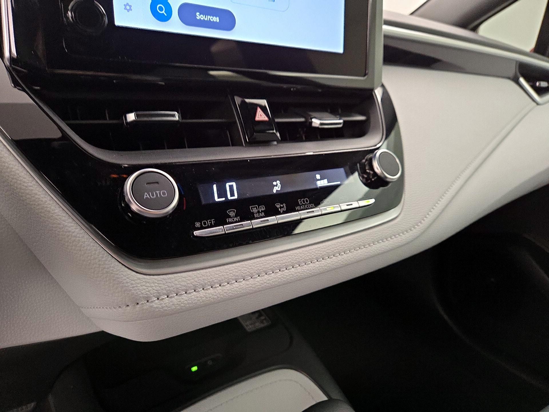 Thumbnail: 2025 Toyota Corolla - 16