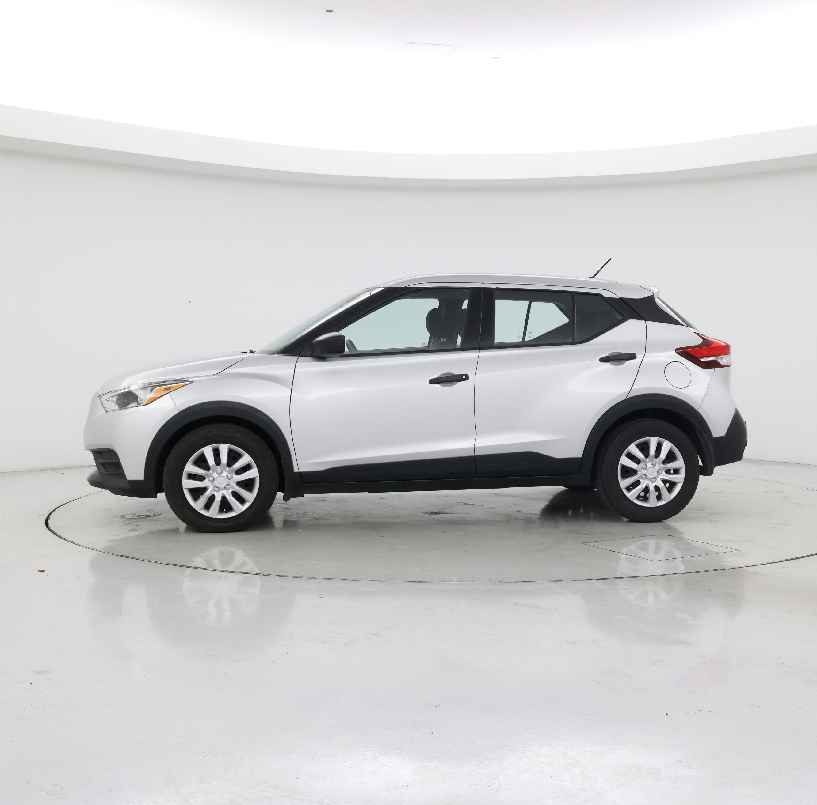 Thumbnail: 2020 Nissan Kicks - 3