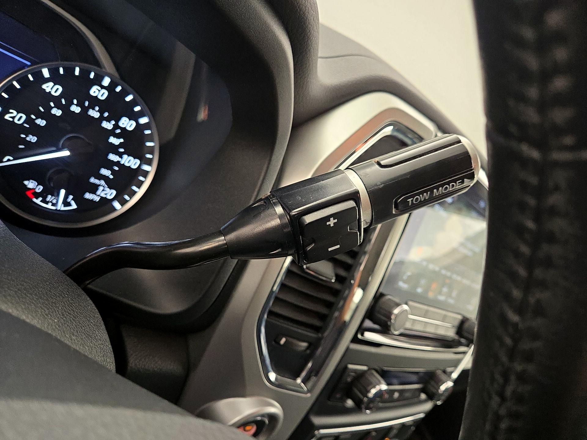 Thumbnail: 2021 Nissan Titan - 18