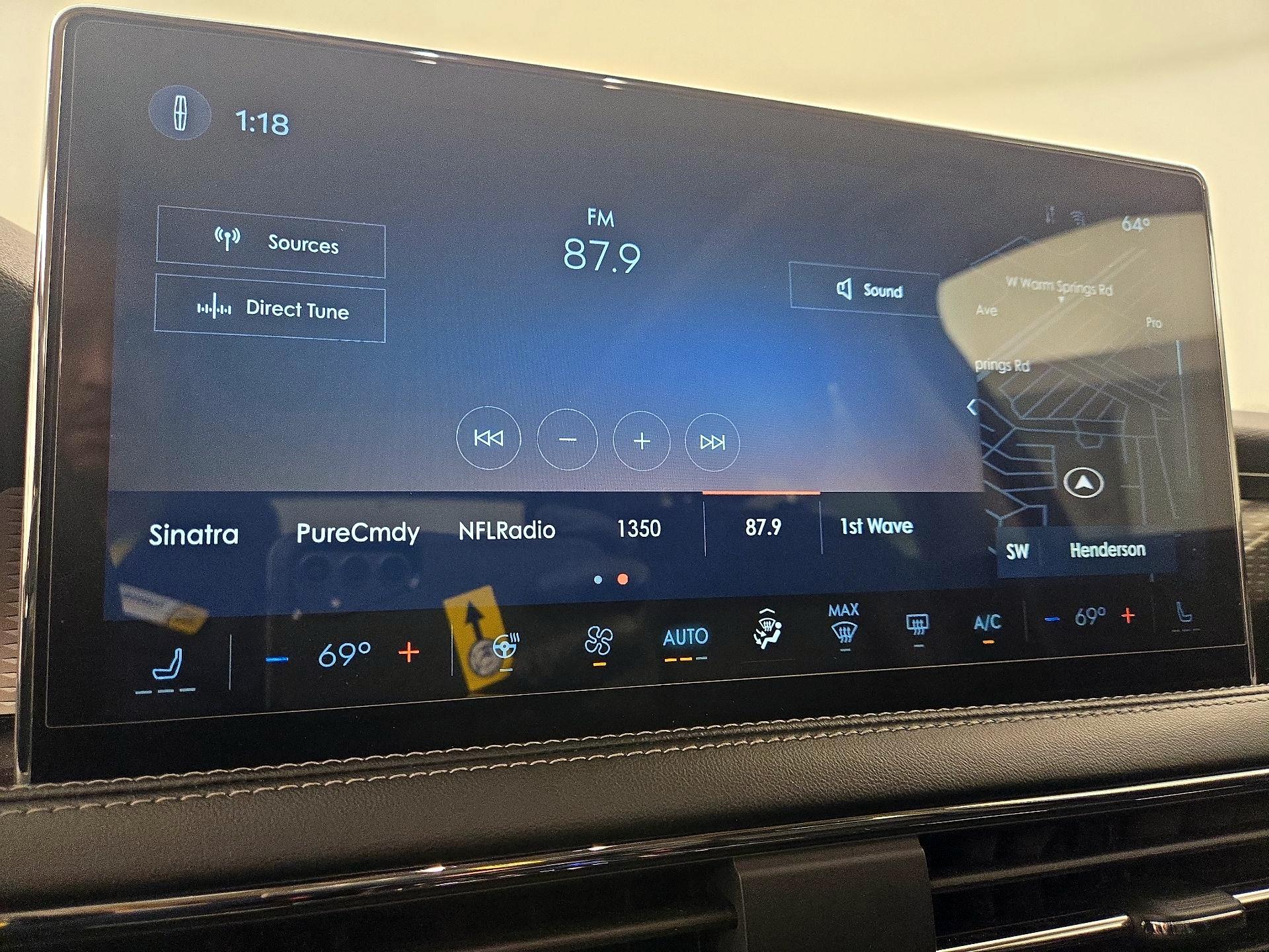 Thumbnail: 2023 Lincoln Corsair - 16