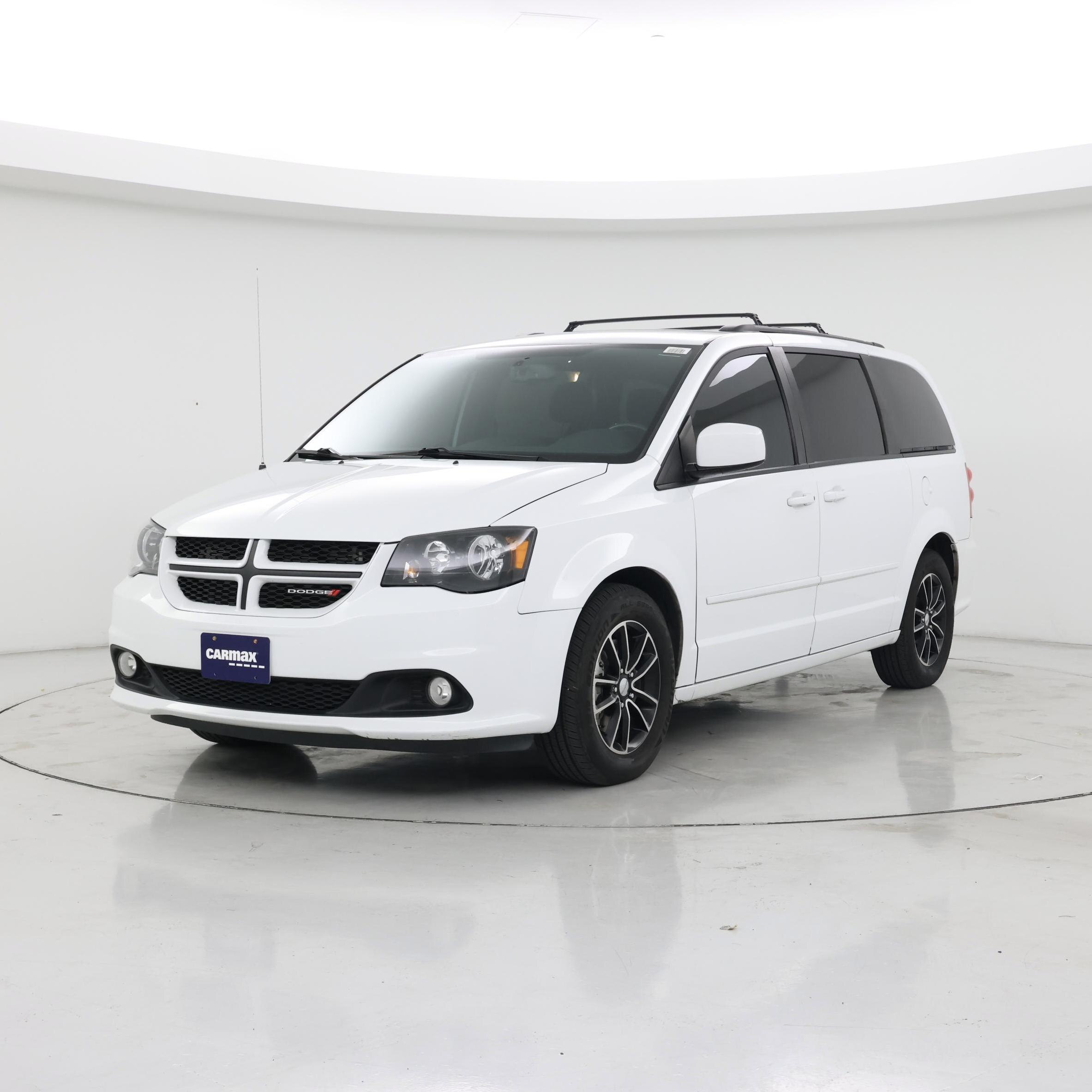 Thumbnail: 2017 Dodge Grand Caravan - 4