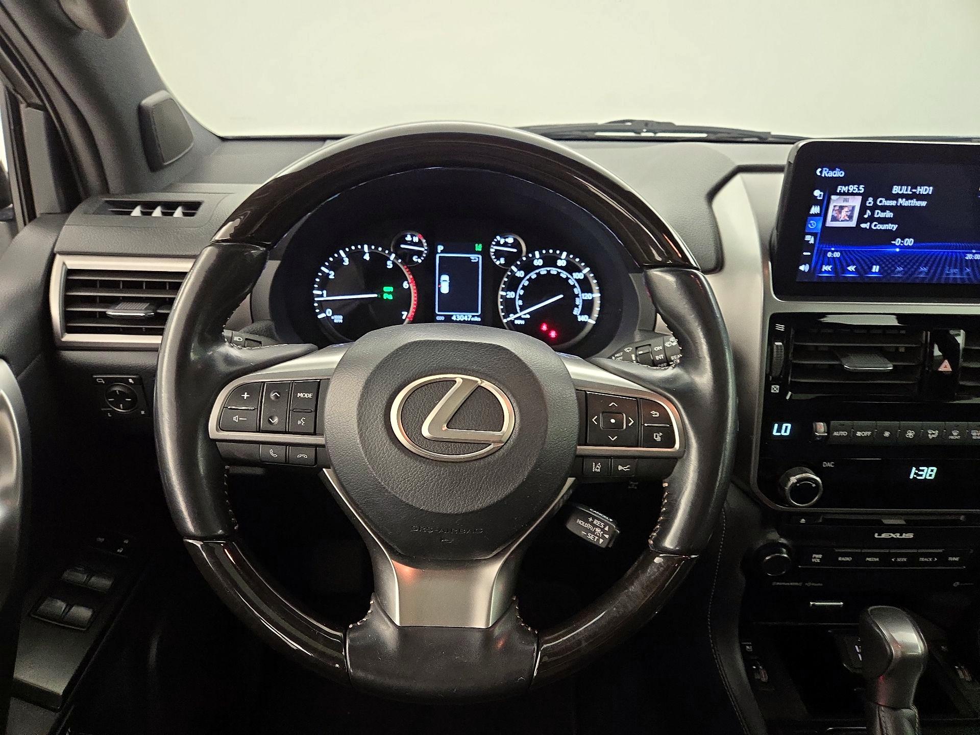 Thumbnail: 2022 Lexus GX - 10