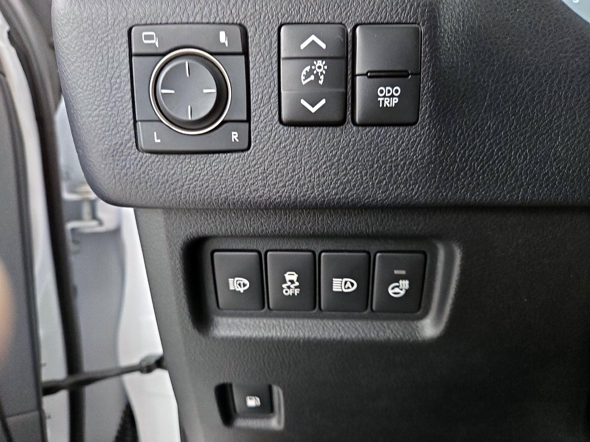 Thumbnail: 2022 Lexus GX - 13