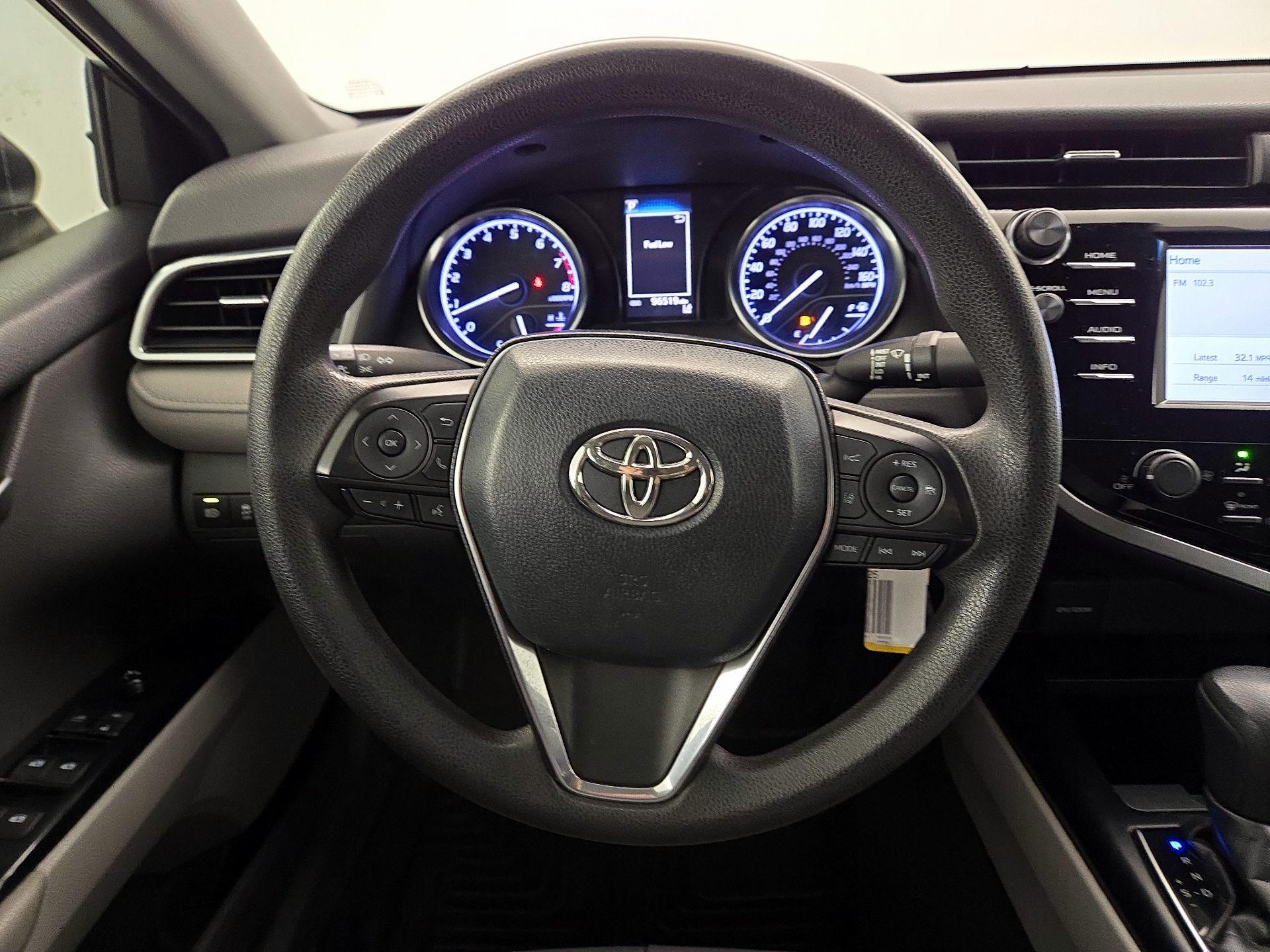 Thumbnail: 2018 Toyota Camry - 10