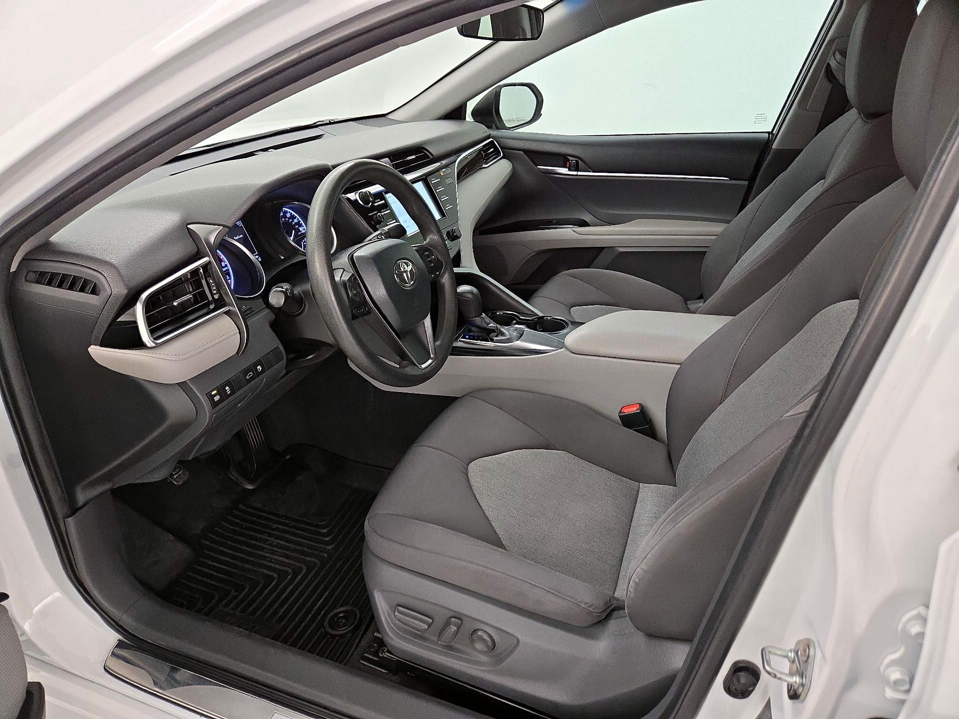 Thumbnail: 2018 Toyota Camry - 11