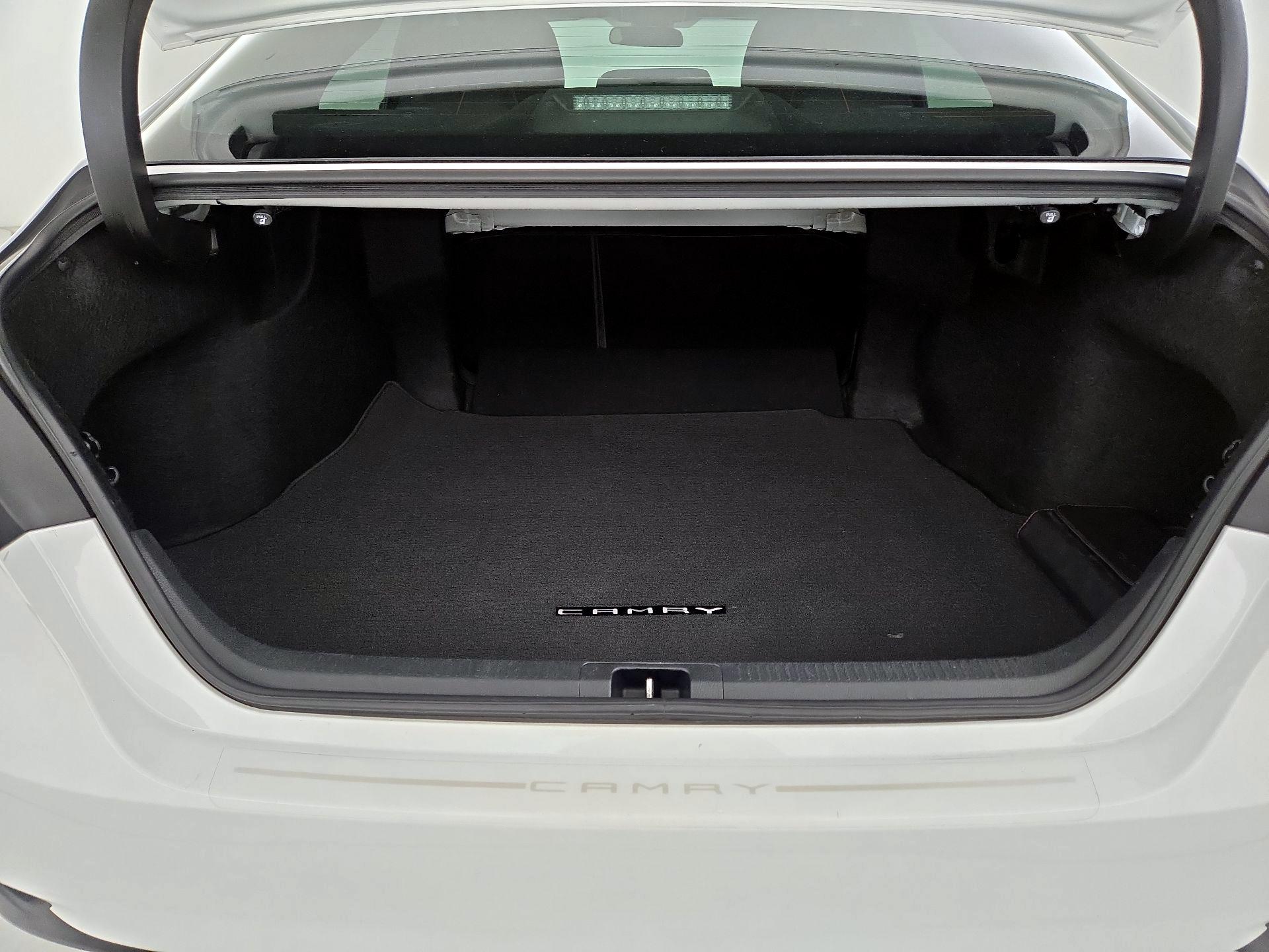 Thumbnail: 2018 Toyota Camry - 20