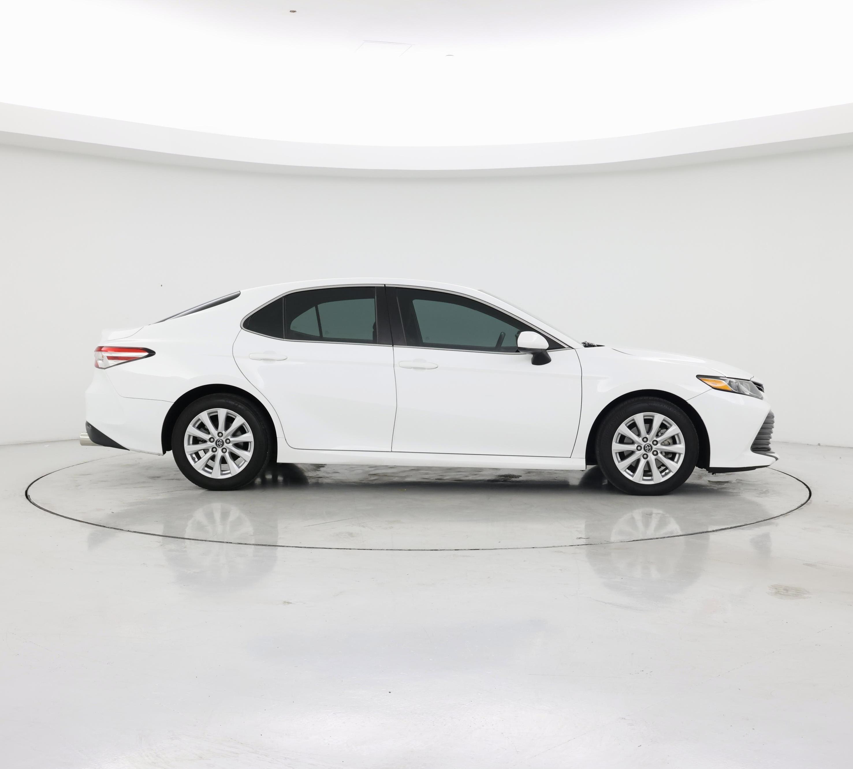 Thumbnail: 2018 Toyota Camry - 7