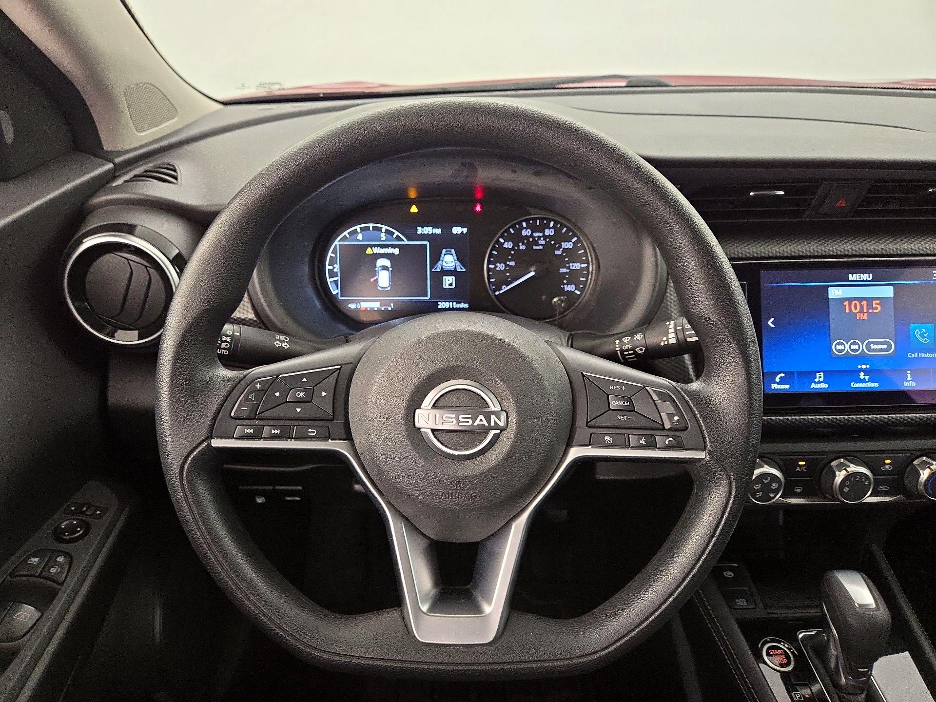 Thumbnail: 2023 Nissan Kicks - 10