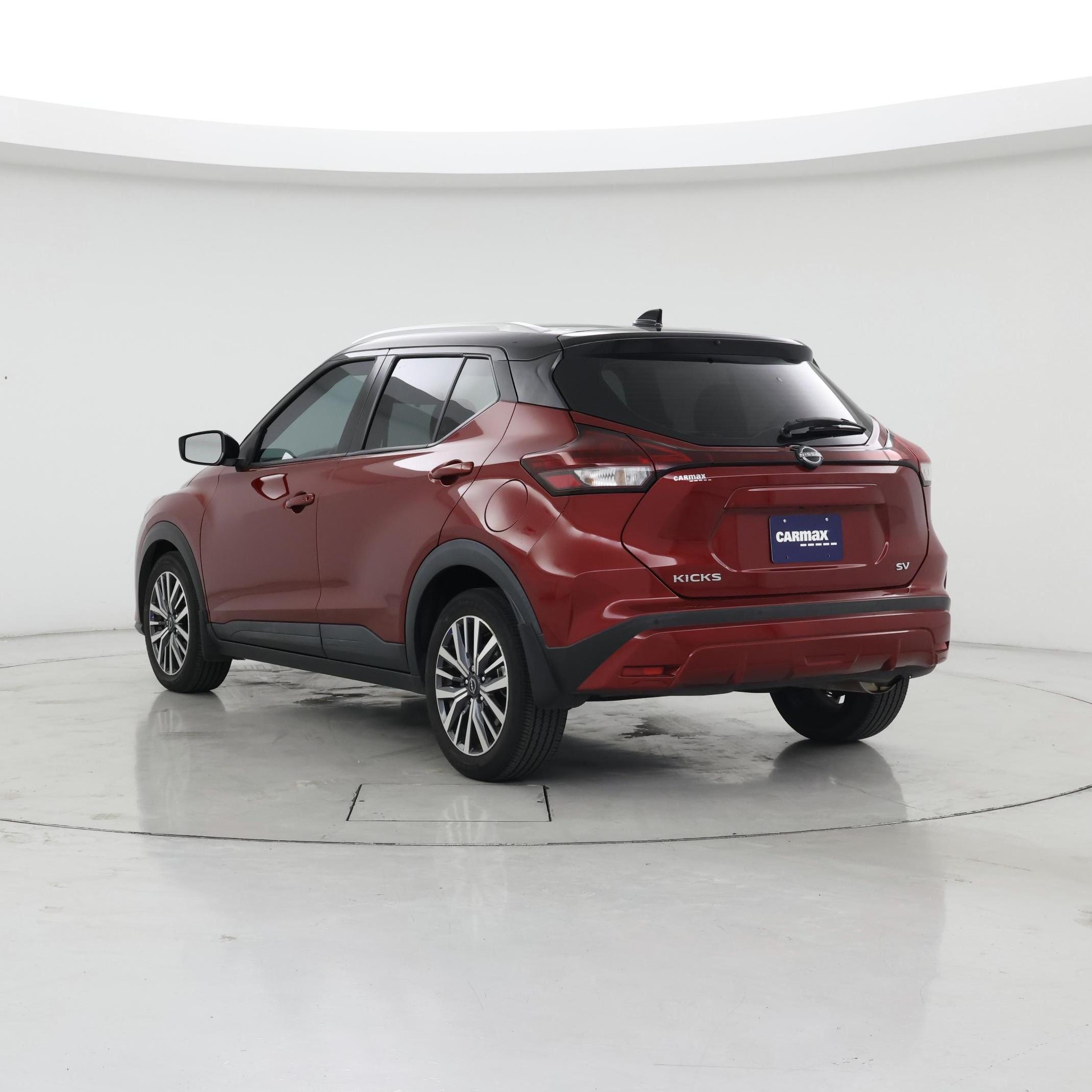 Thumbnail: 2023 Nissan Kicks - 2