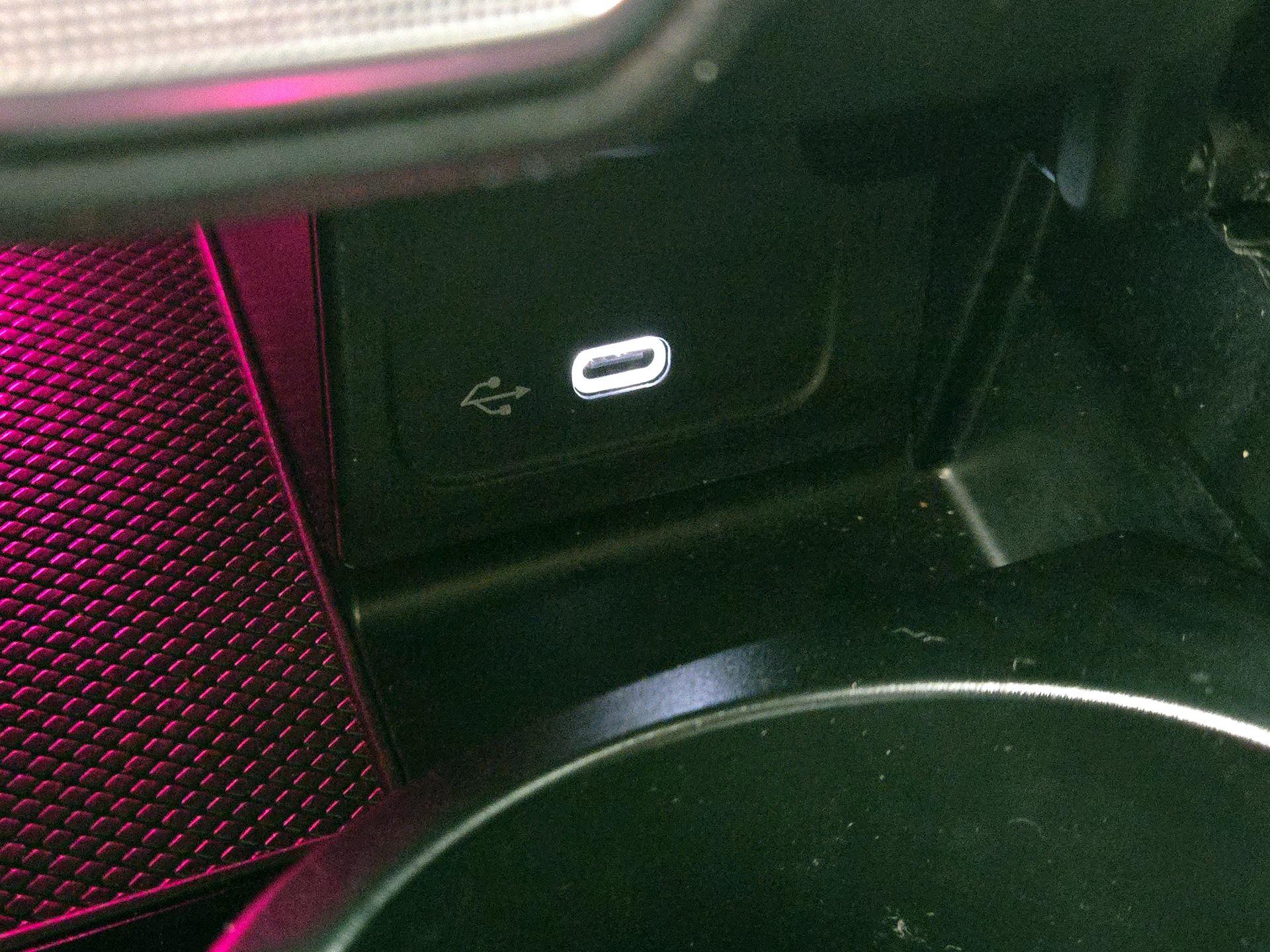 Thumbnail: 2023 Mercedes-Benz C-Class - 19