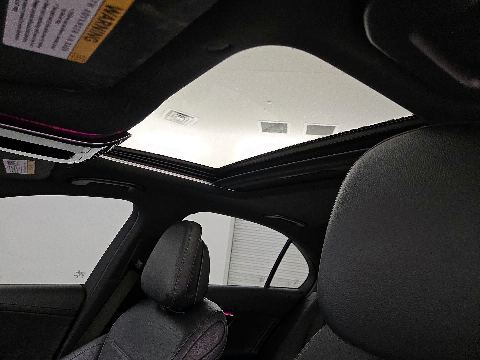 Thumbnail: 2023 Mercedes-Benz C-Class - 20