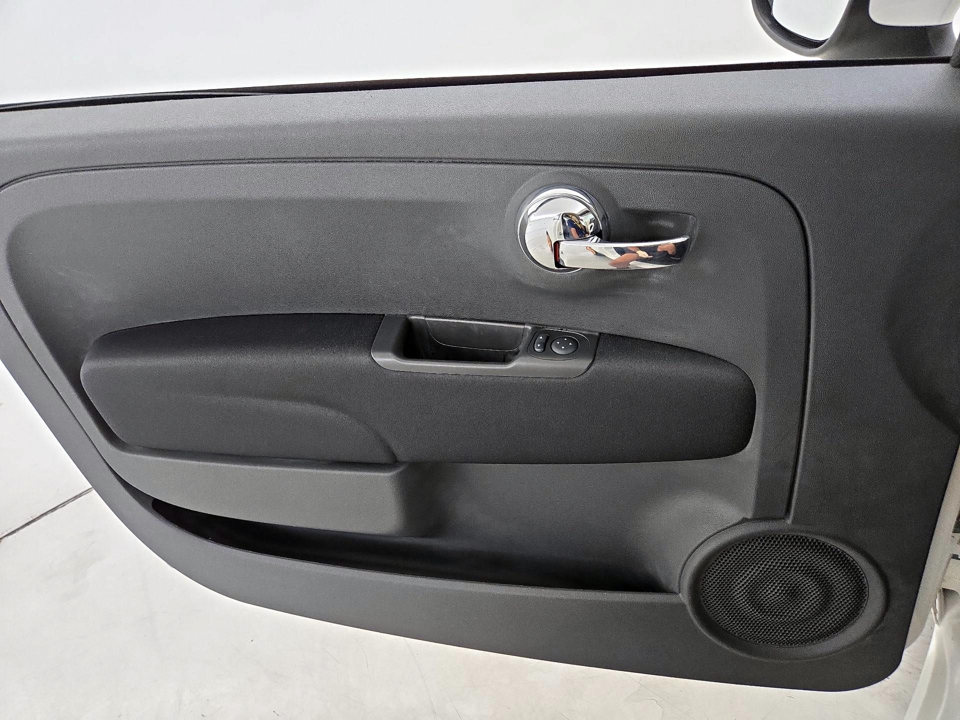 Thumbnail: 2015 Fiat 500 - 12