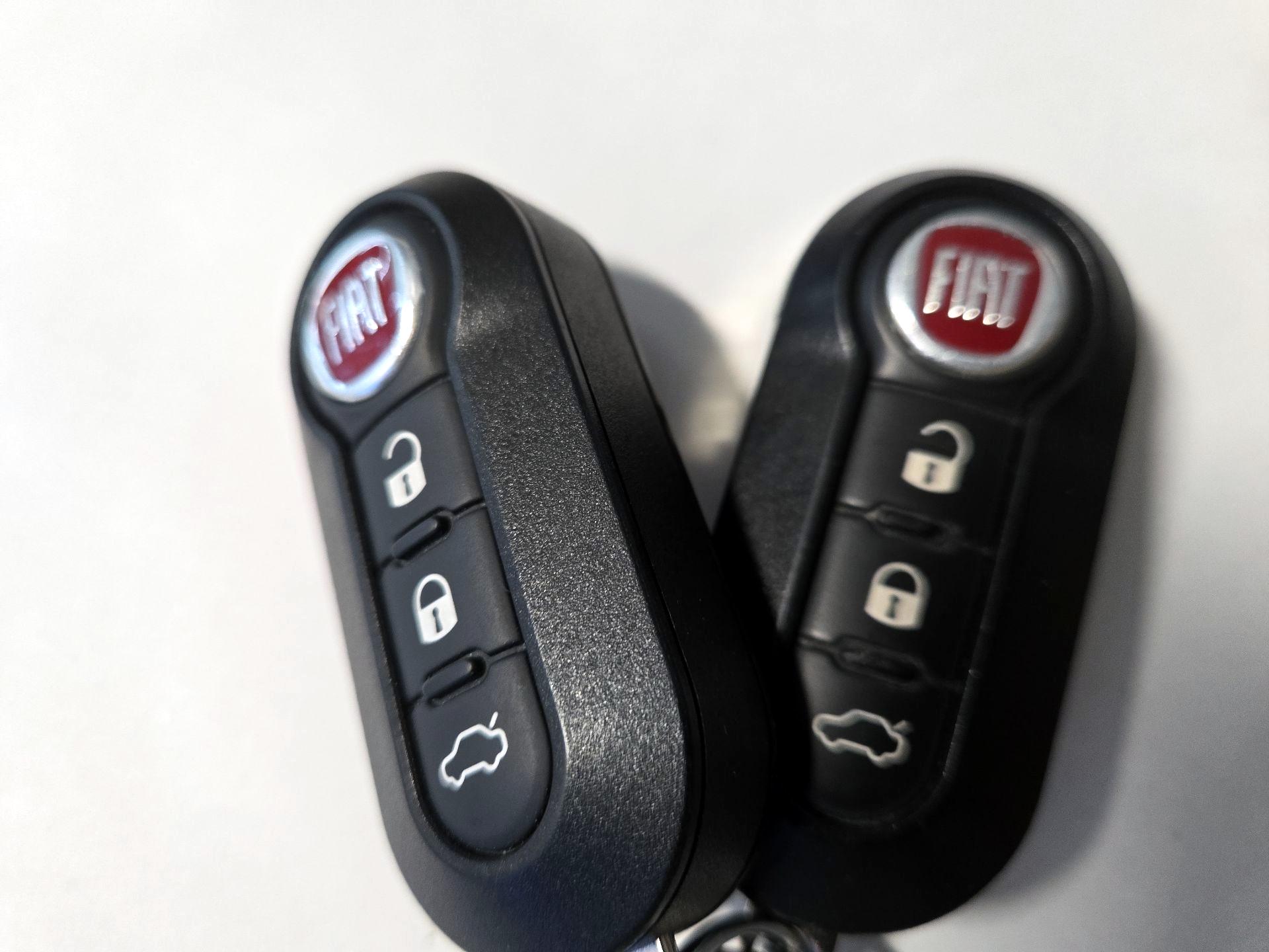 Thumbnail: 2015 Fiat 500 - 20