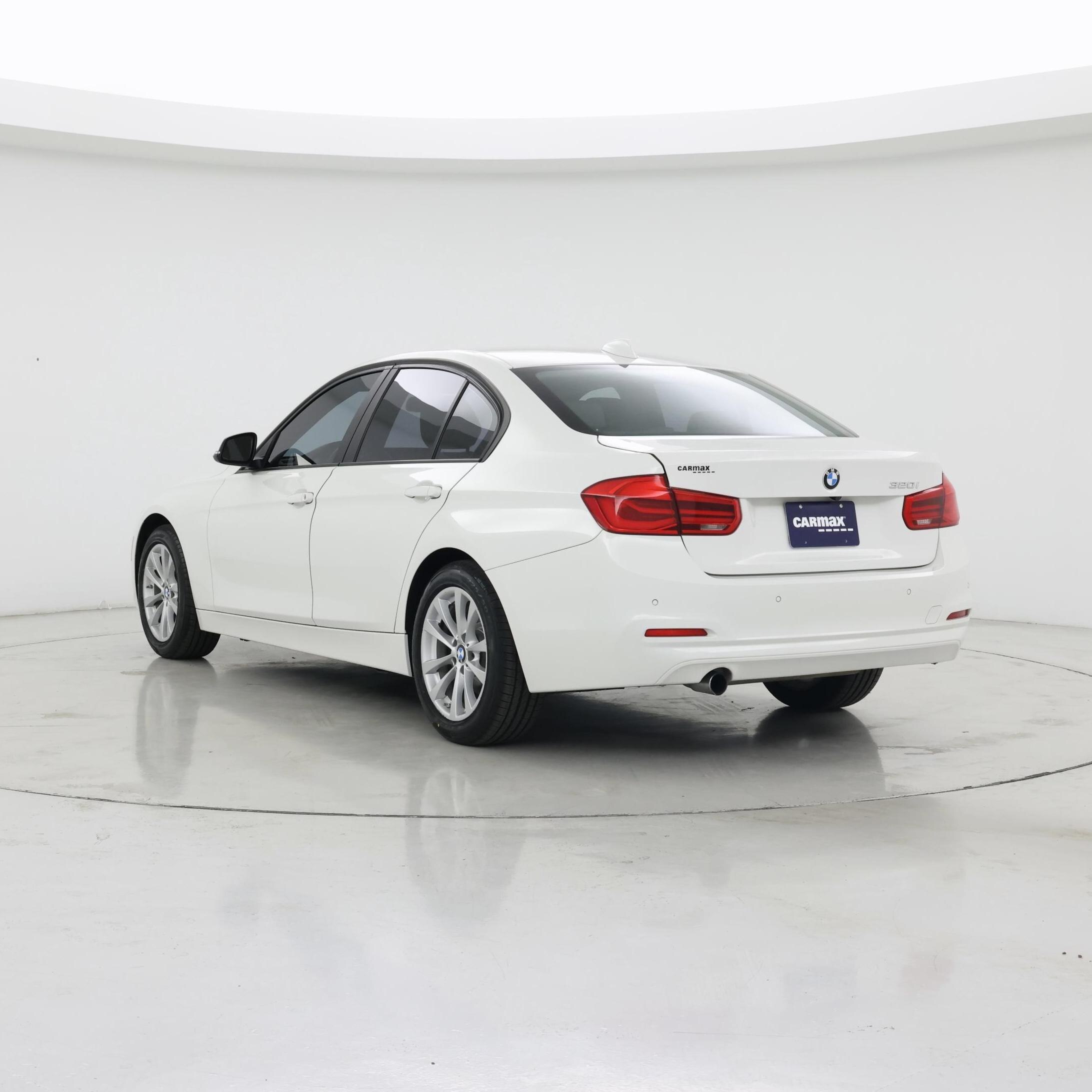 Thumbnail: 2016 BMW 3 Series - 2