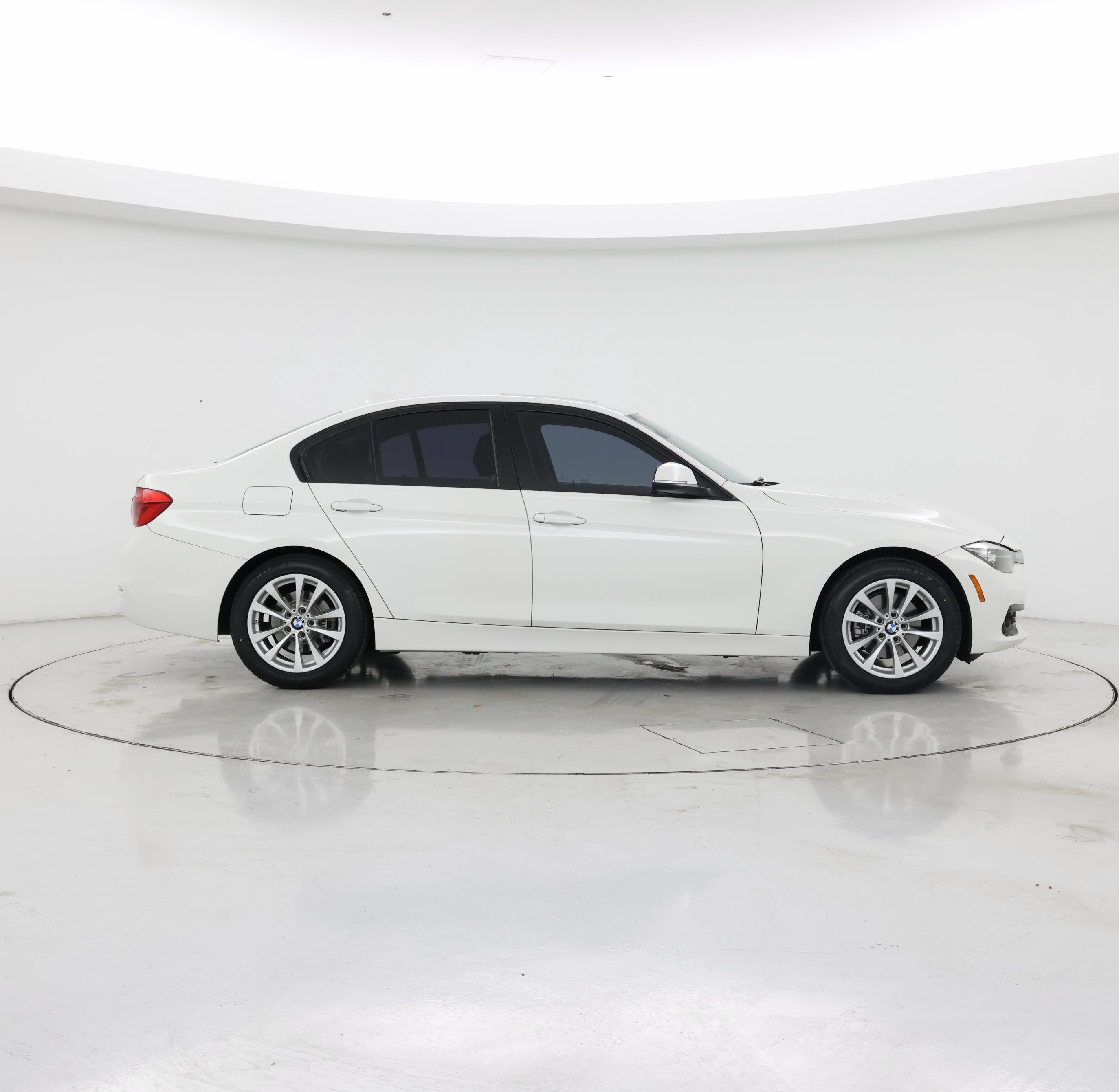 Thumbnail: 2016 BMW 3 Series - 7