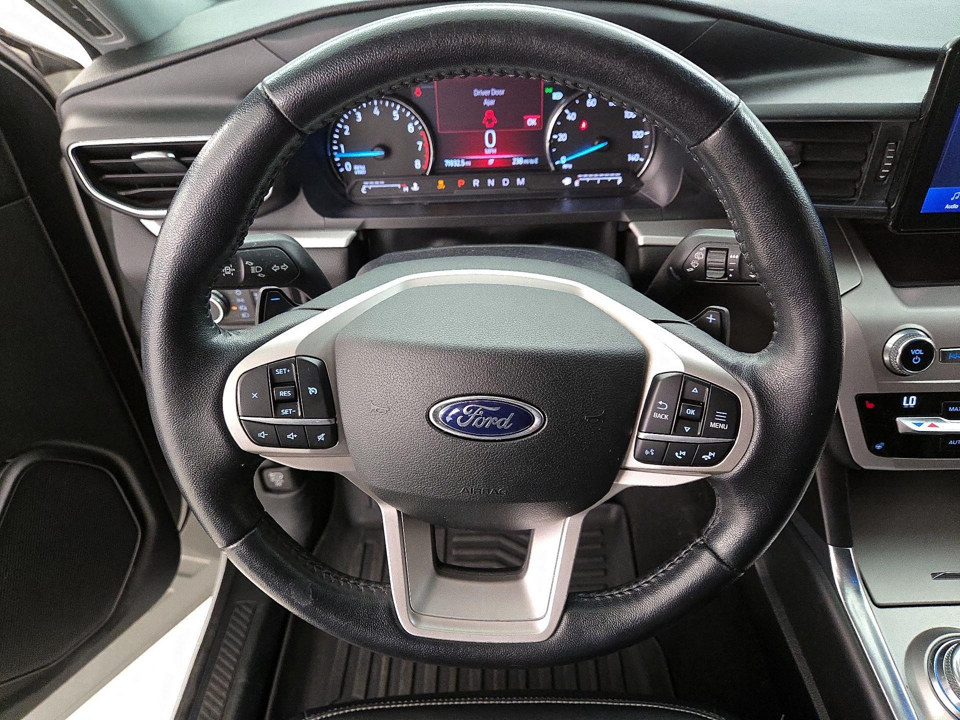 Thumbnail: 2021 Ford Explorer - 10