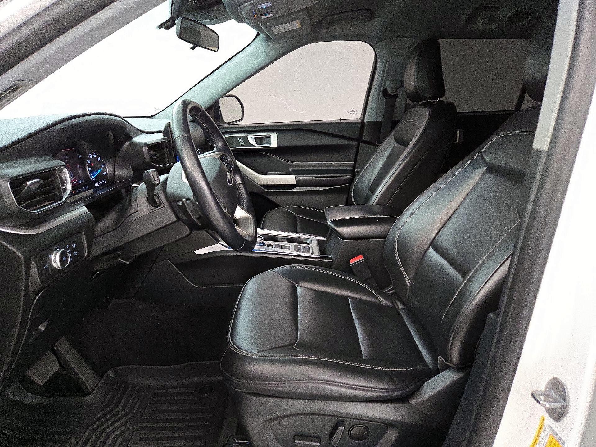 Thumbnail: 2021 Ford Explorer - 11