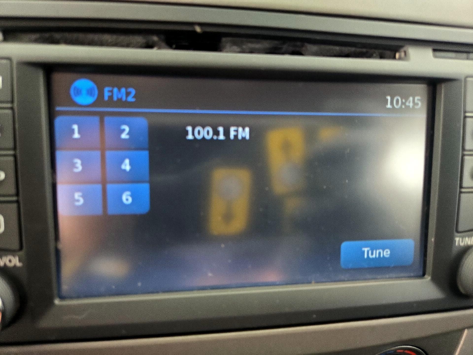 Thumbnail: 2014 Nissan Sentra - 16