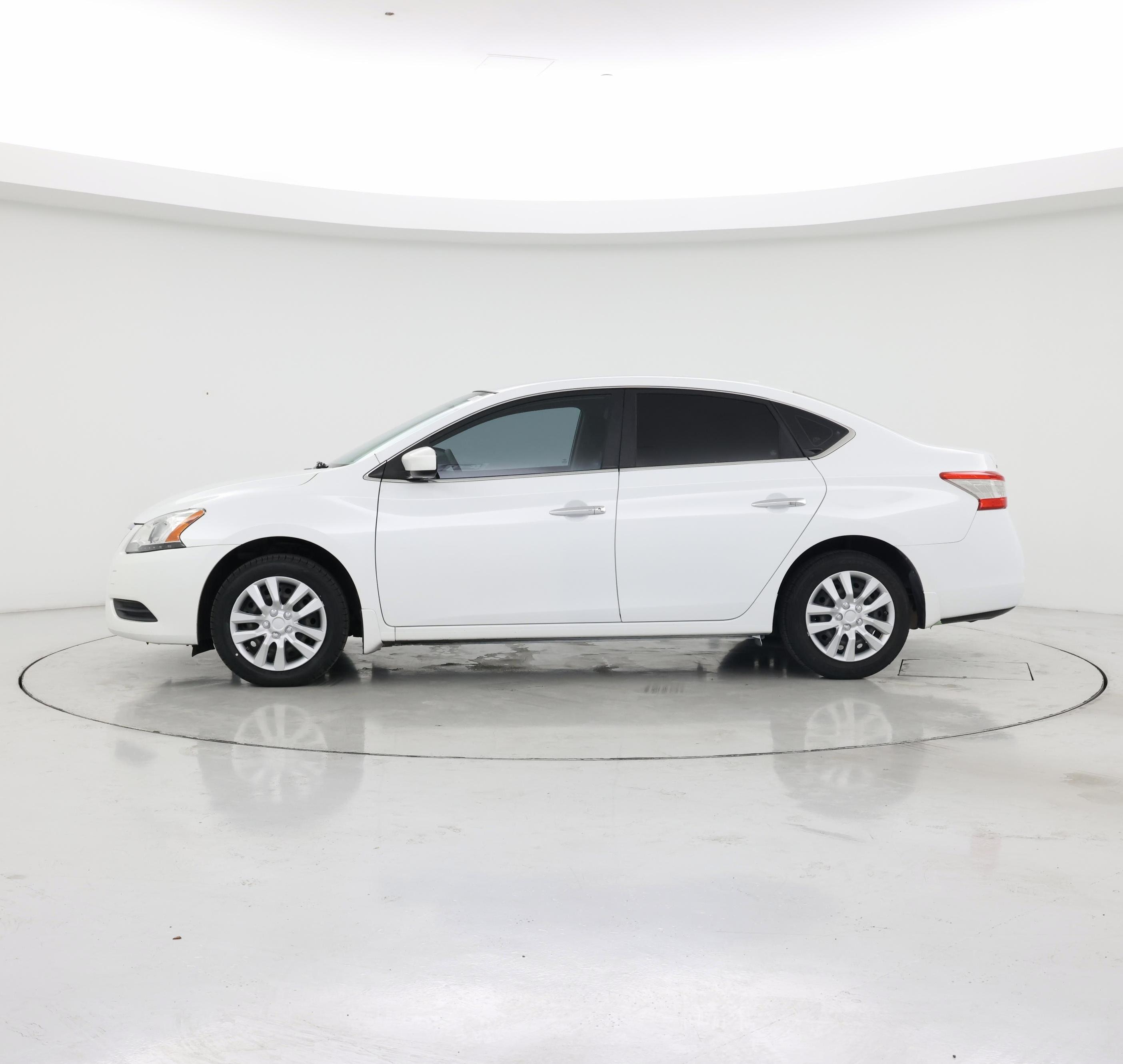 Thumbnail: 2014 Nissan Sentra - 3