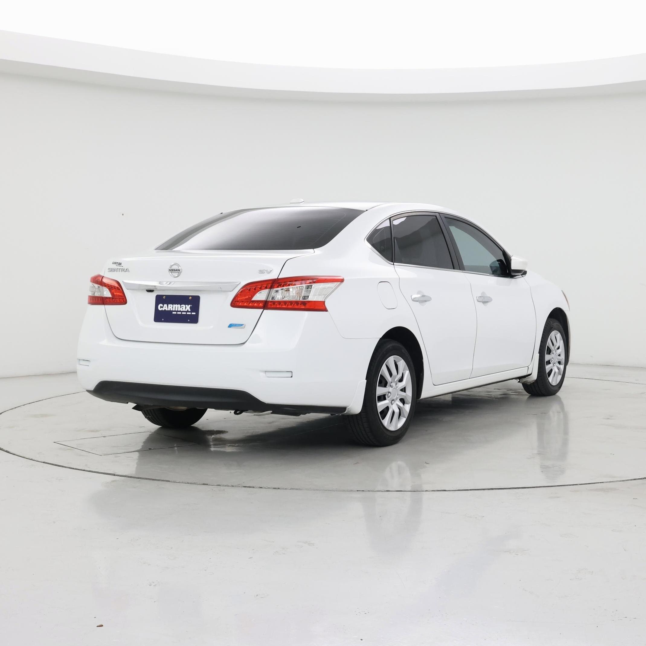 Thumbnail: 2014 Nissan Sentra - 8