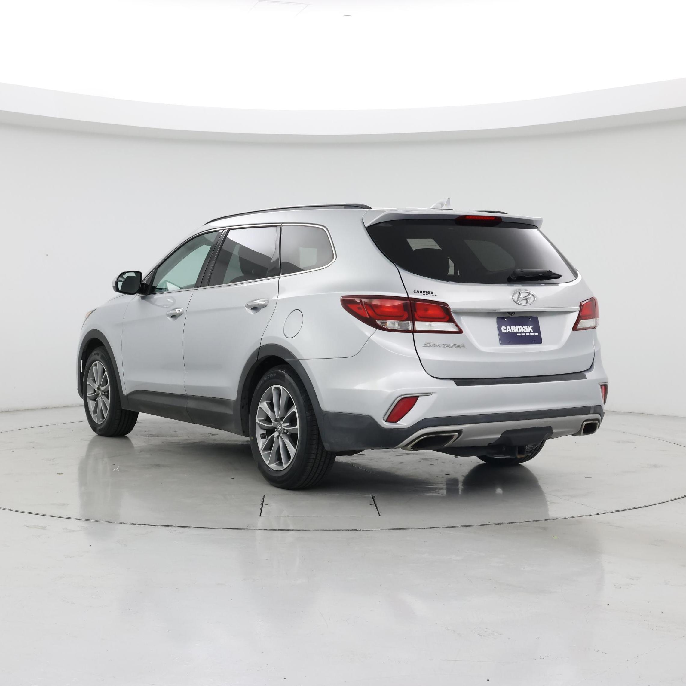 Thumbnail: 2017 Hyundai Santa Fe - 2