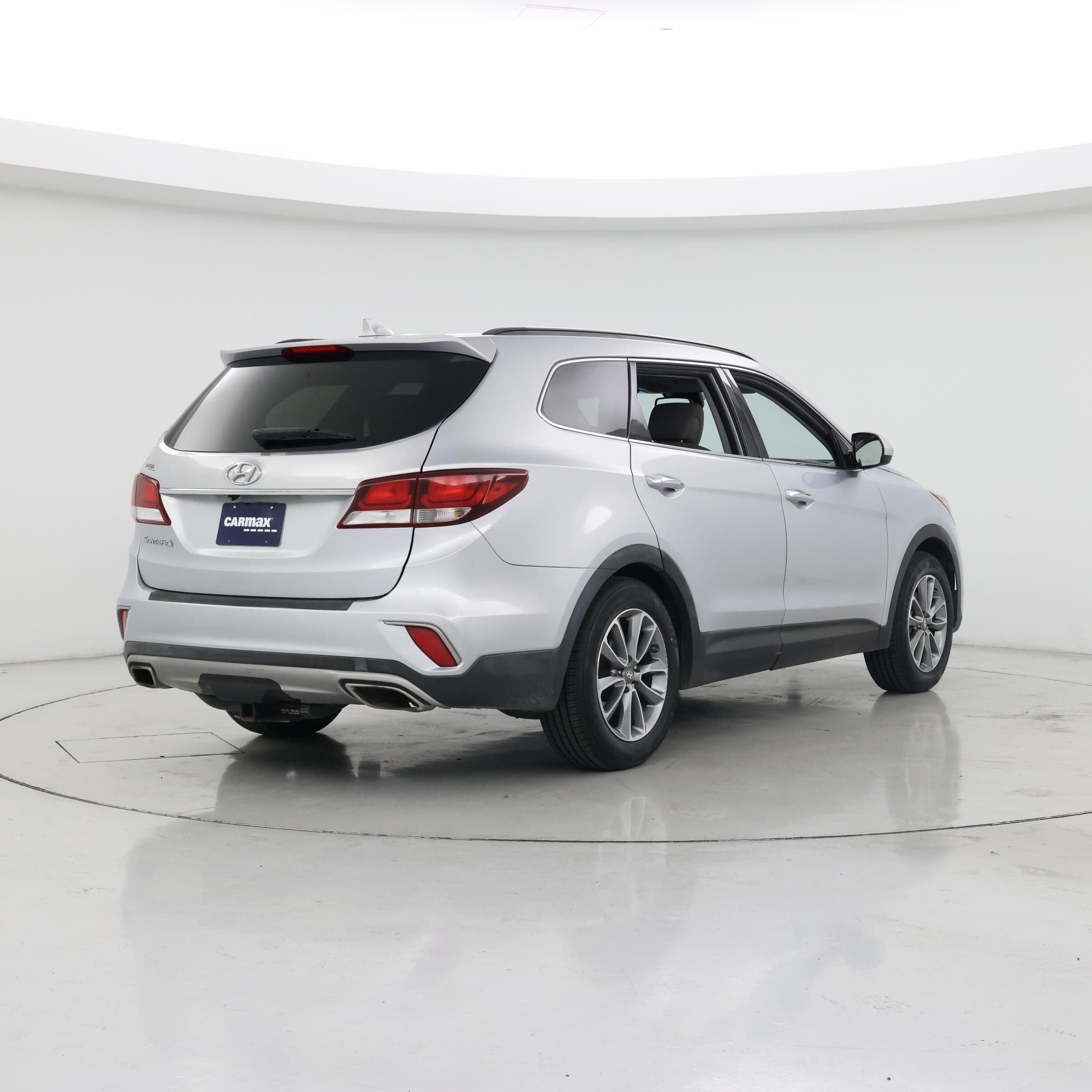 Thumbnail: 2017 Hyundai Santa Fe - 8