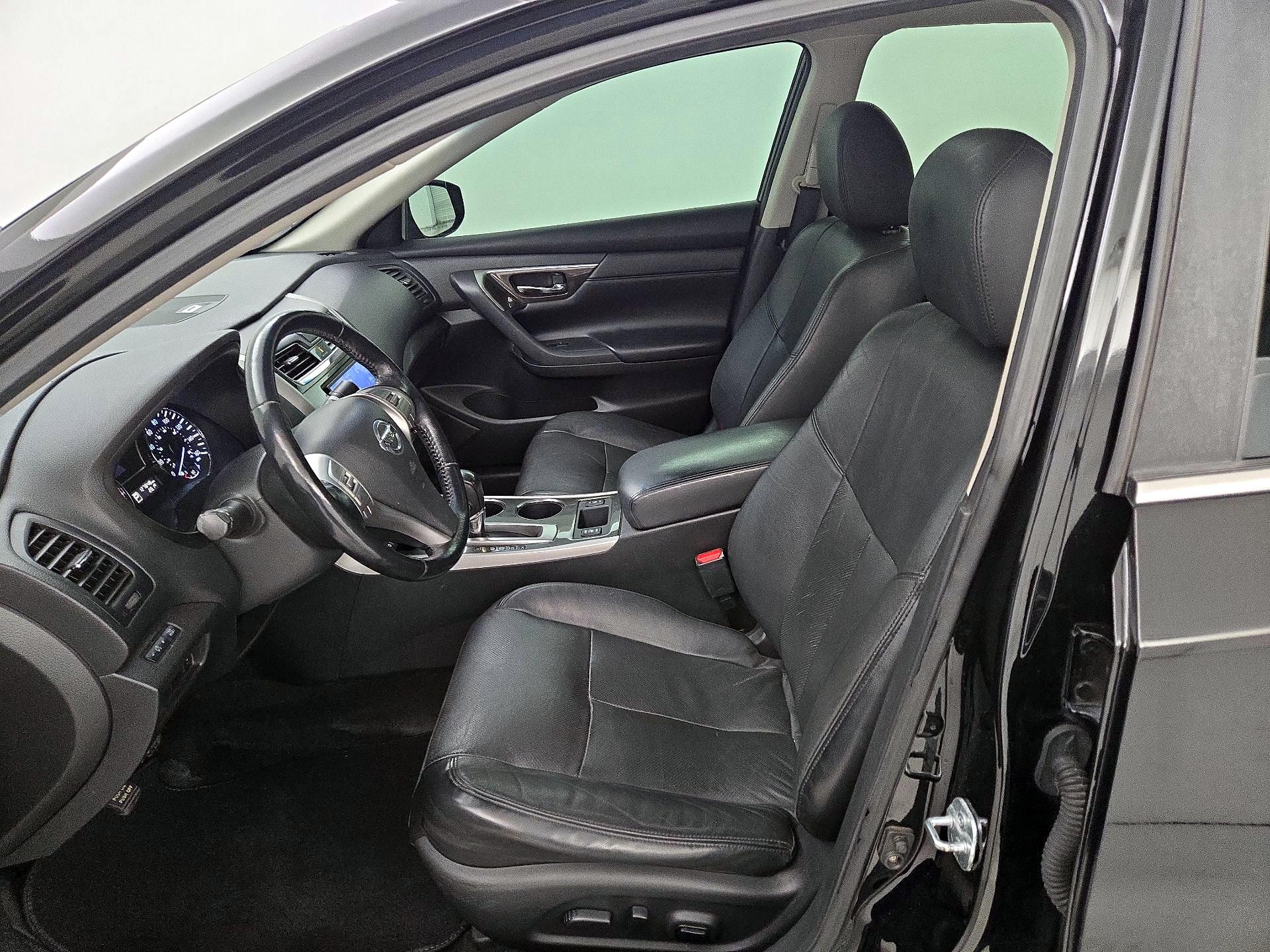 Thumbnail: 2014 Nissan Altima - 11