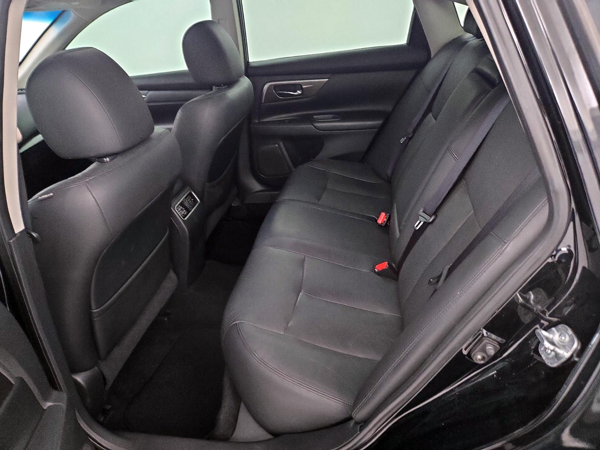 Thumbnail: 2014 Nissan Altima - 20