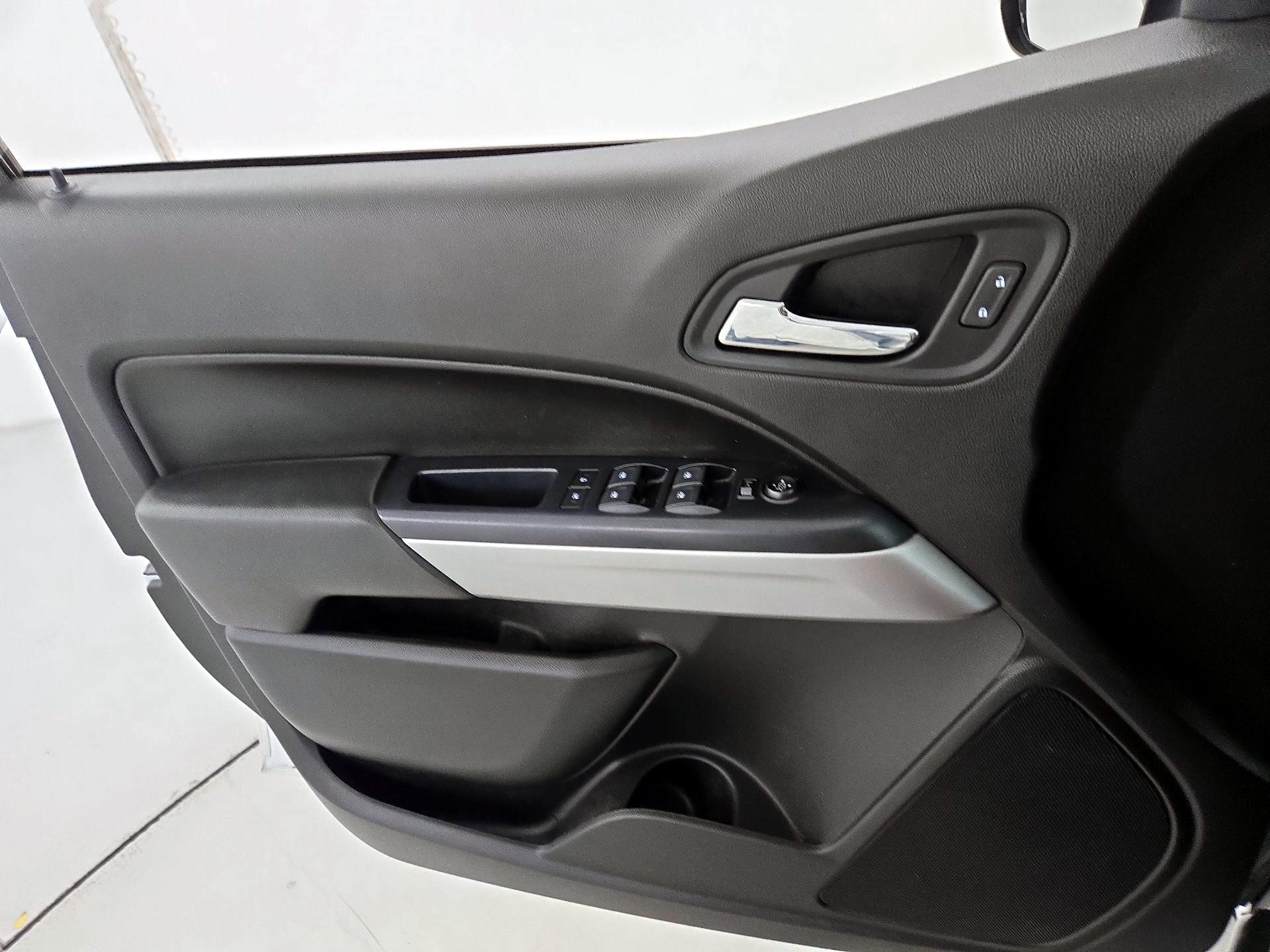 Thumbnail: 2021 Chevrolet Colorado - 12