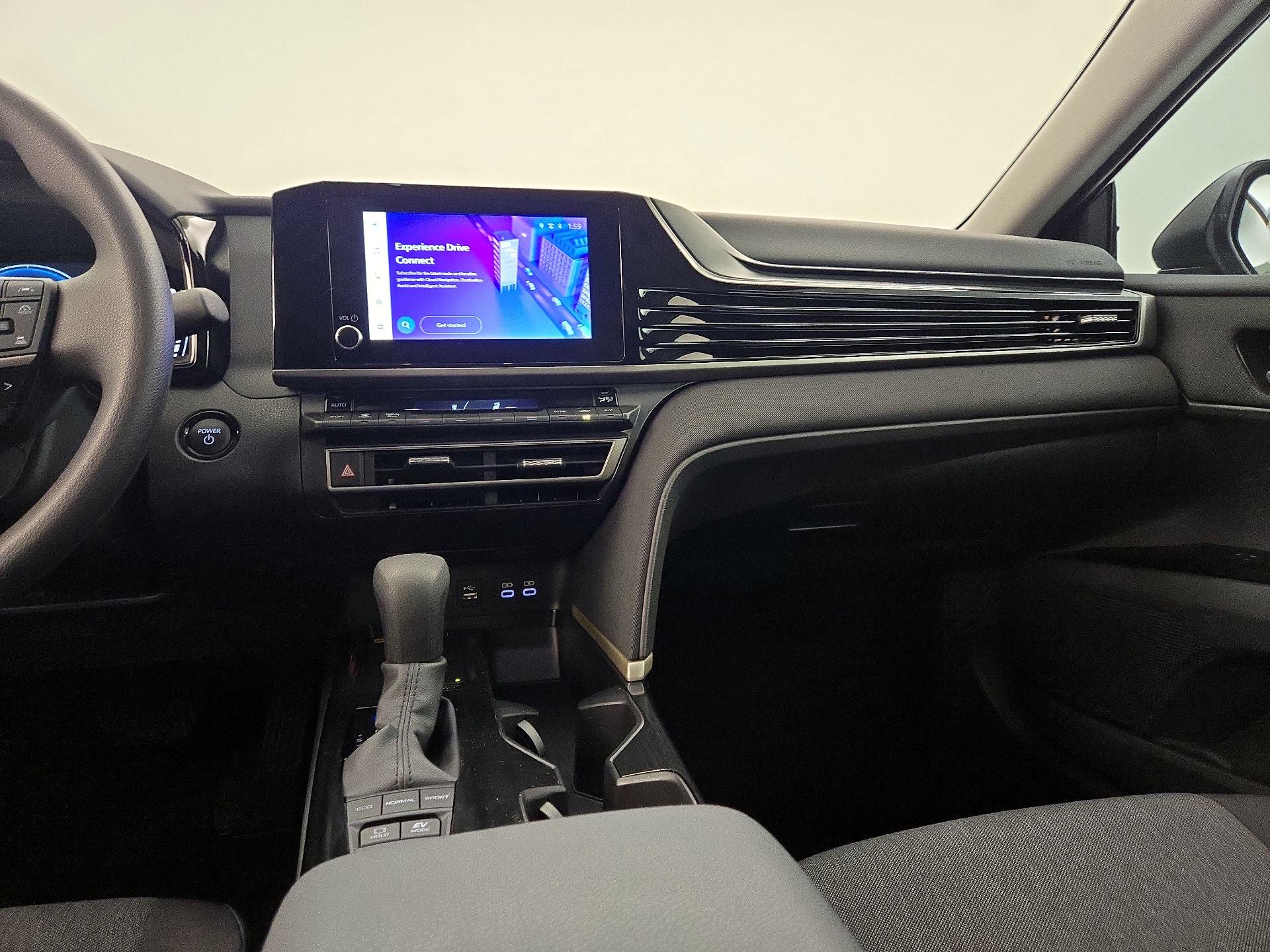 Thumbnail: 2025 Toyota Camry - 9