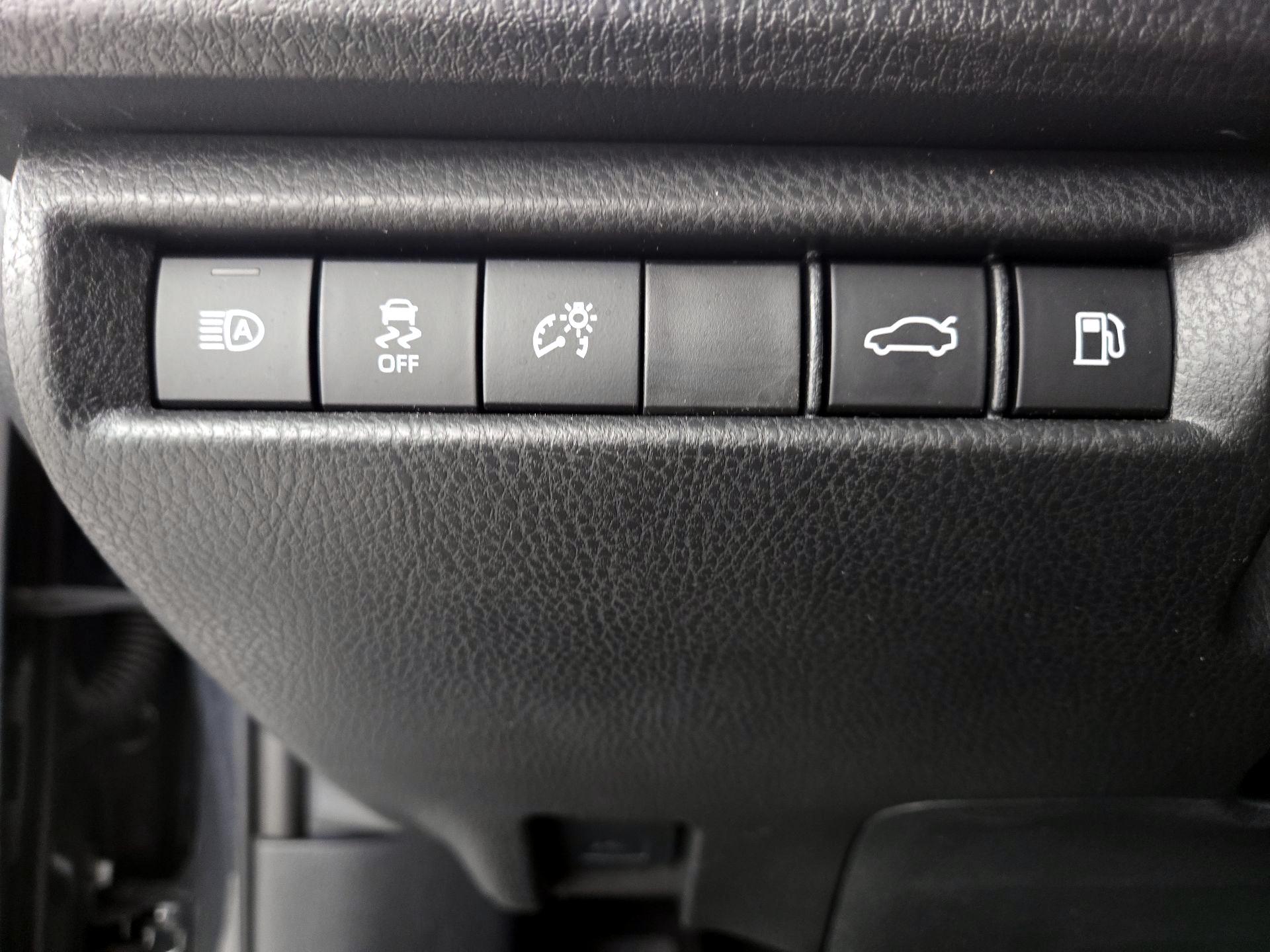 Thumbnail: 2025 Toyota Camry - 13