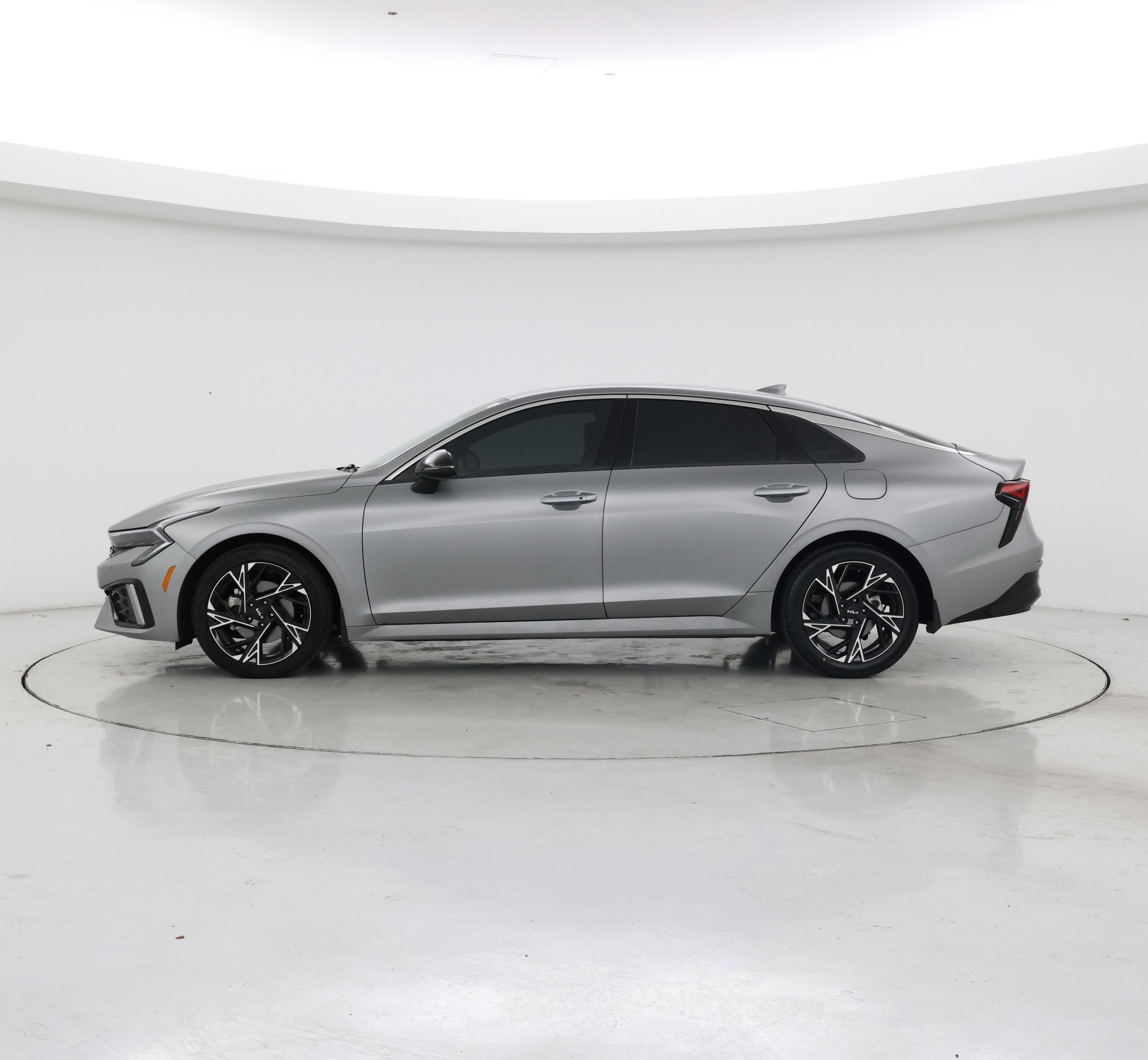 Thumbnail: 2025 Kia K5 - 3