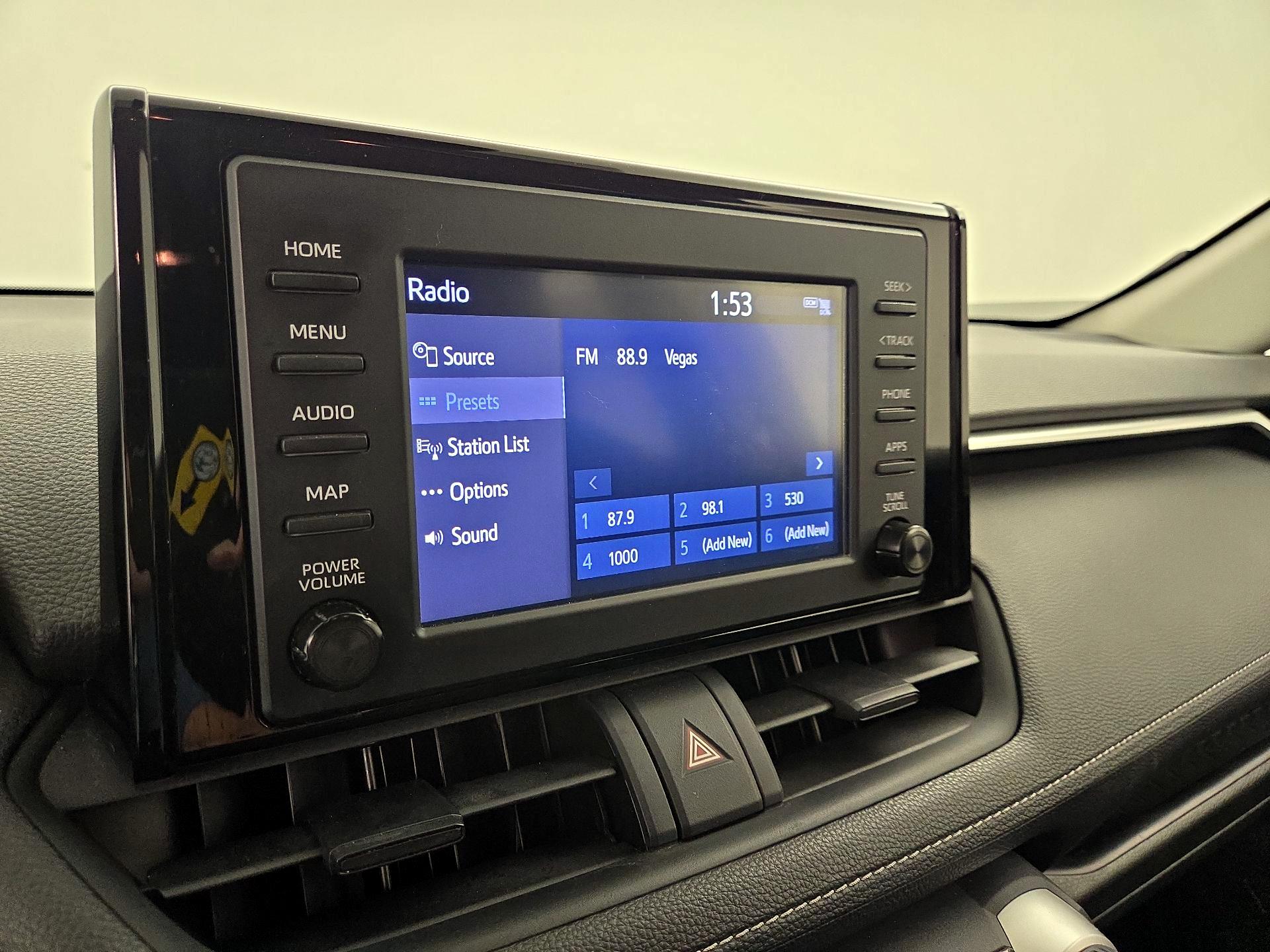 Thumbnail: 2019 Toyota RAV4 - 15