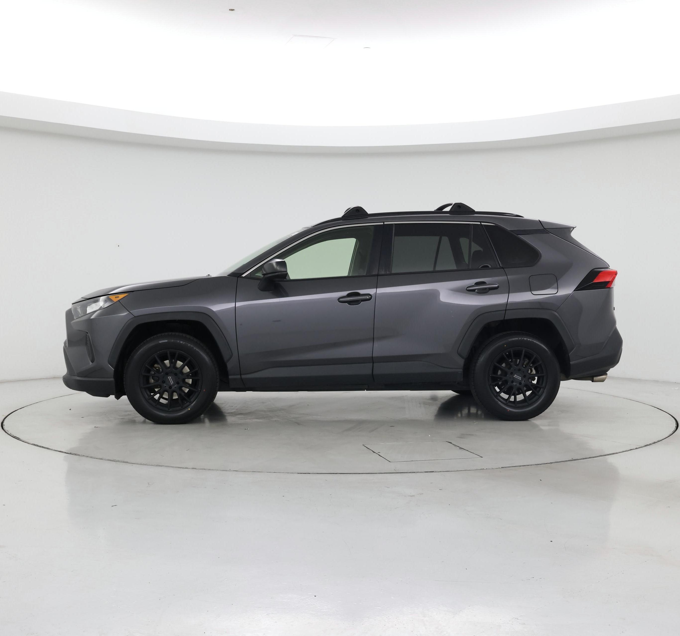 Thumbnail: 2019 Toyota RAV4 - 3