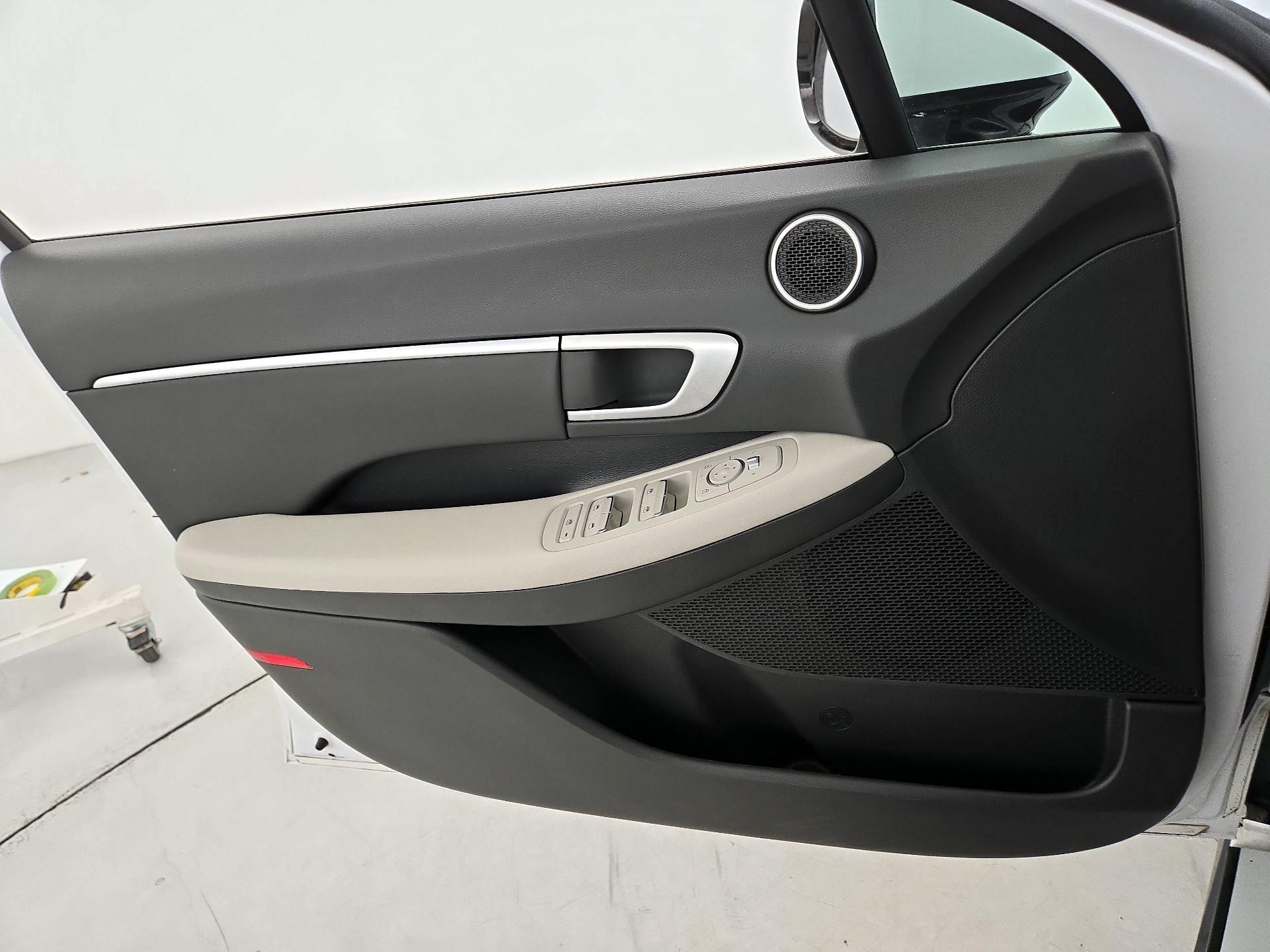 Thumbnail: 2024 Hyundai Sonata - 12