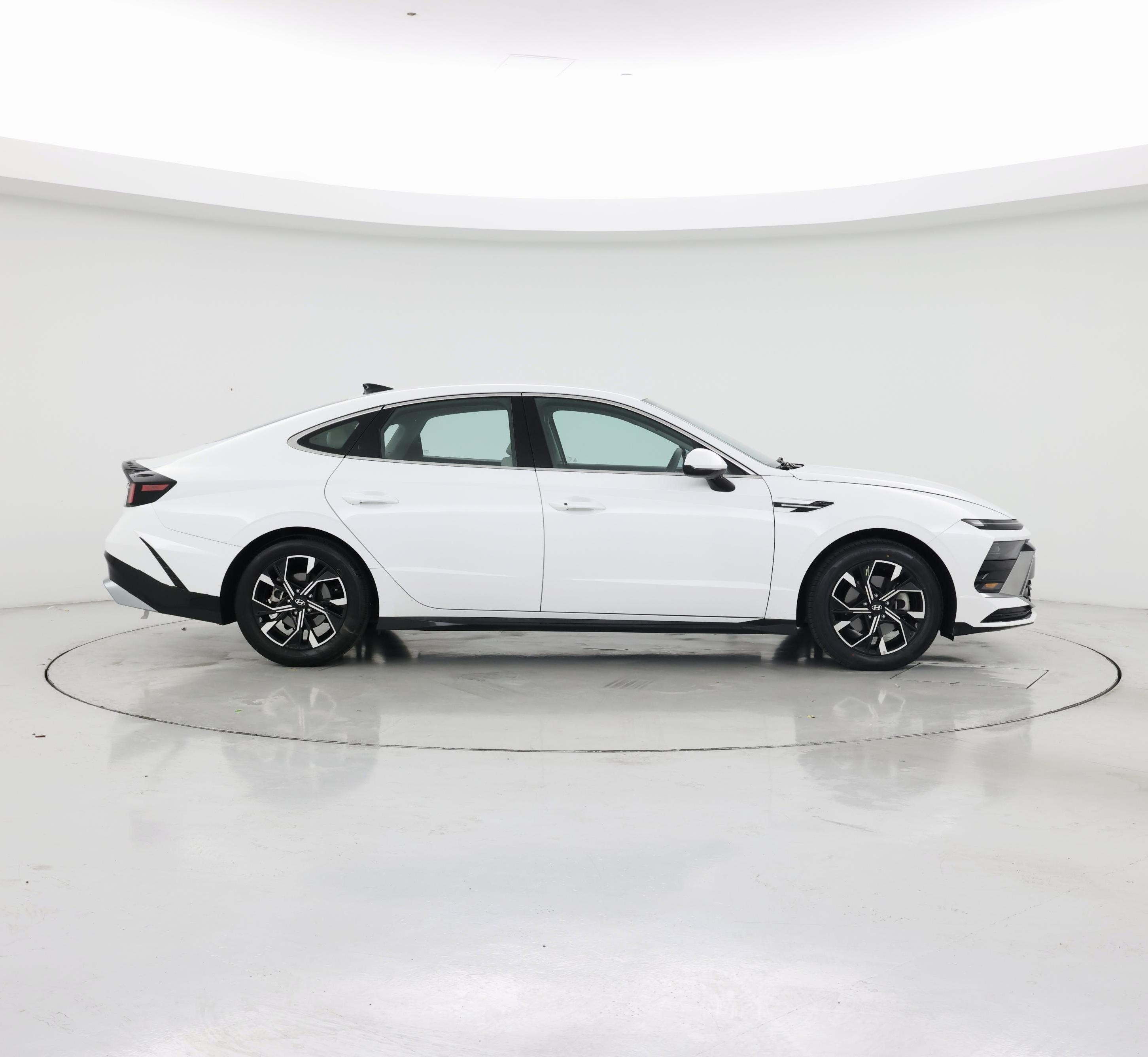 Thumbnail: 2024 Hyundai Sonata - 7