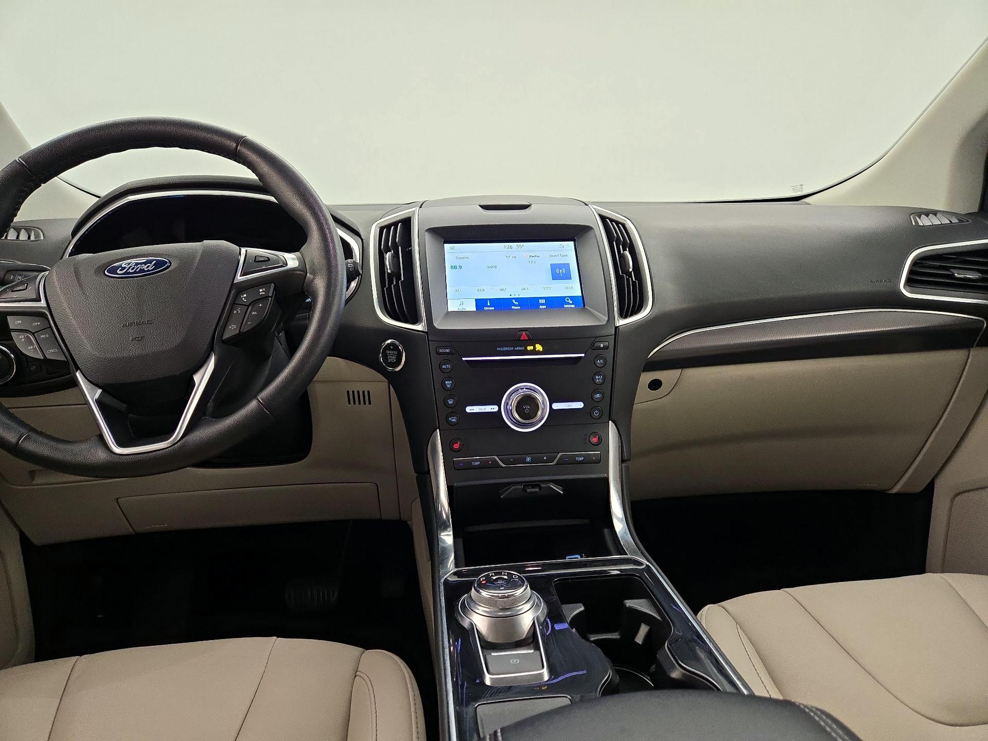 Thumbnail: 2019 Ford Edge - 9