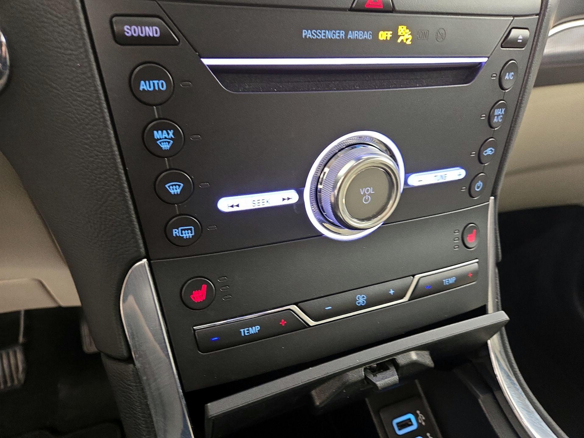 Thumbnail: 2019 Ford Edge - 16