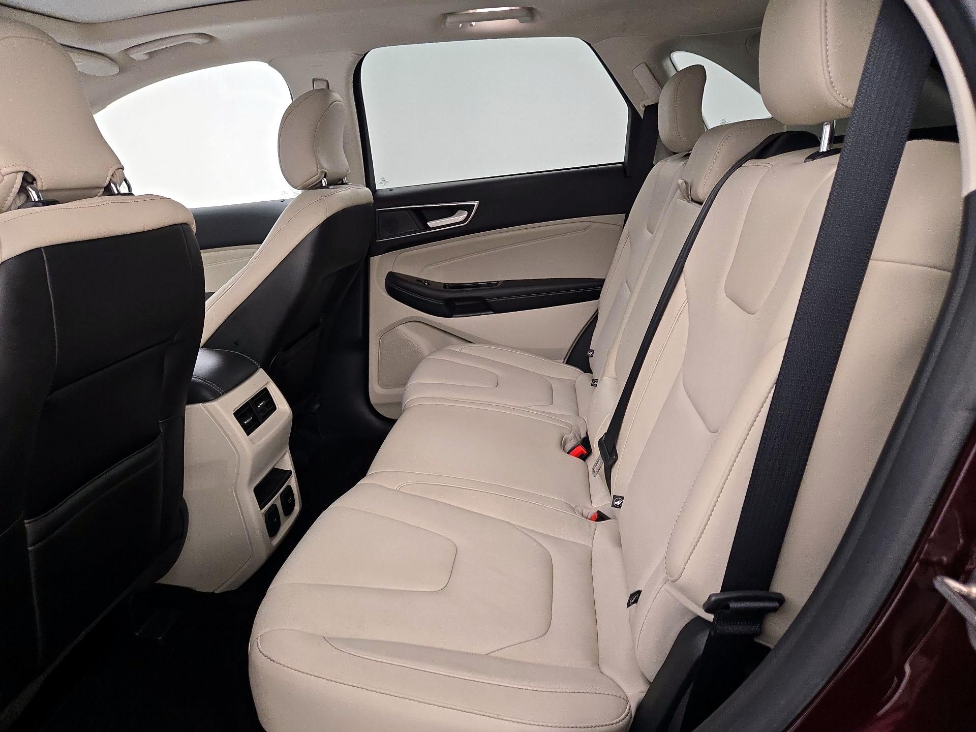 Thumbnail: 2019 Ford Edge - 20