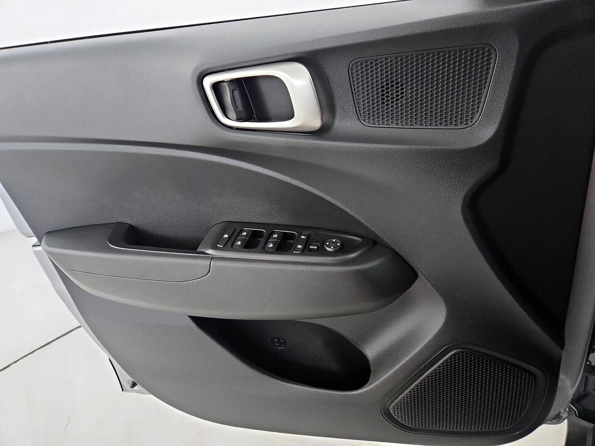 Thumbnail: 2024 Hyundai Venue - 12