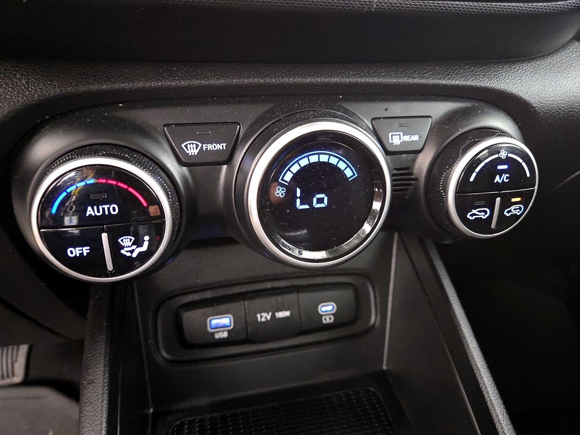 Thumbnail: 2024 Hyundai Venue - 16