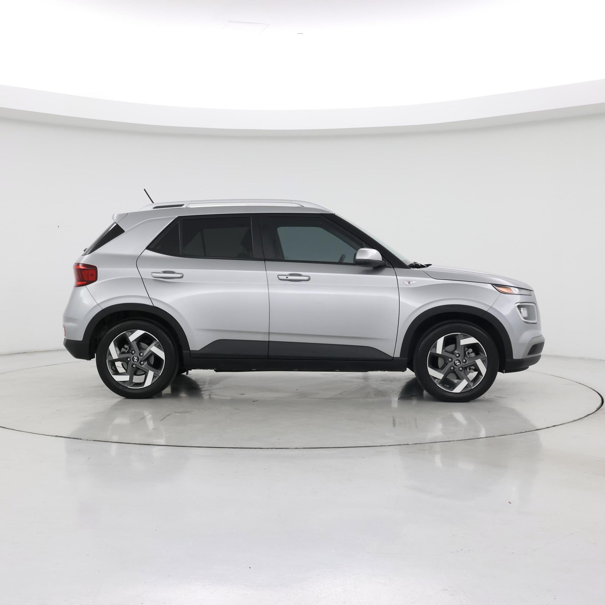 Thumbnail: 2024 Hyundai Venue - 7