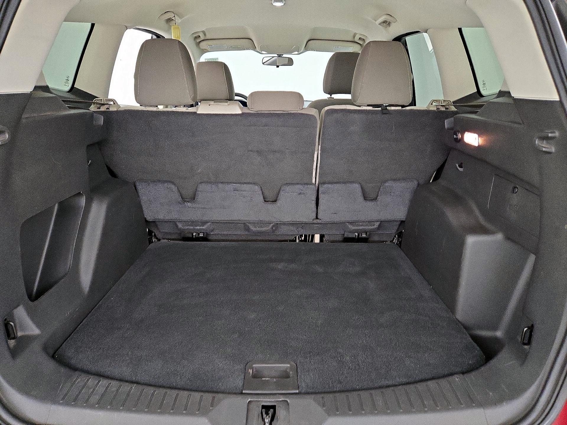 Thumbnail: 2015 Ford Escape - 20