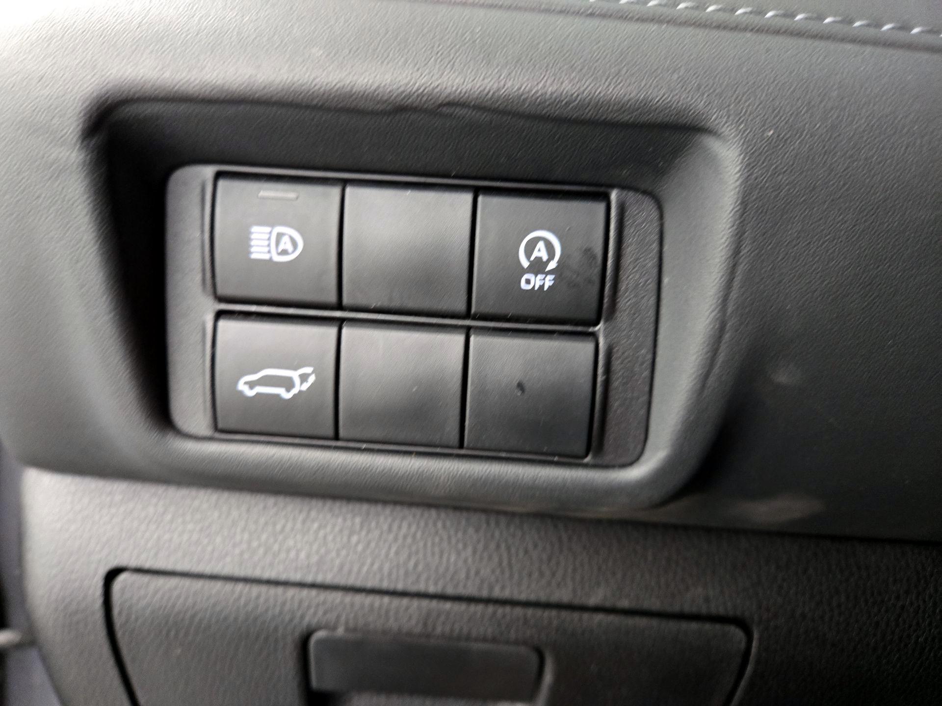 Thumbnail: 2023 Toyota Highlander - 13