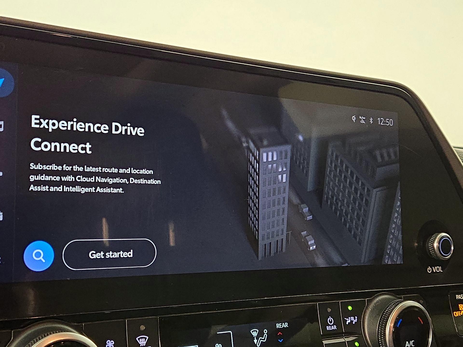 Thumbnail: 2023 Toyota Highlander - 14